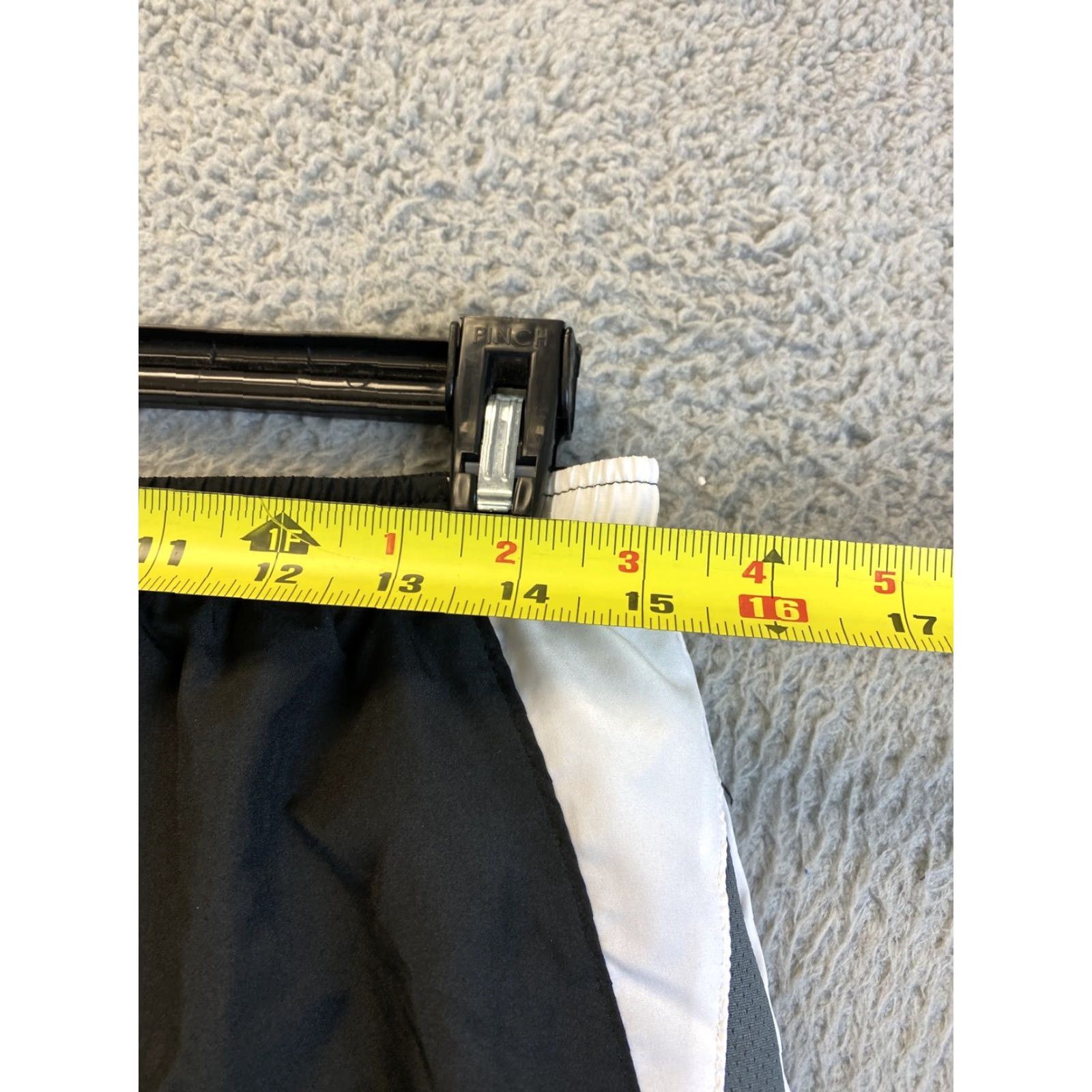 Nike Nike Women black Athletic Shorts M /34-65 Size 32" / US 10 / IT 46 - 5 Thumbnail