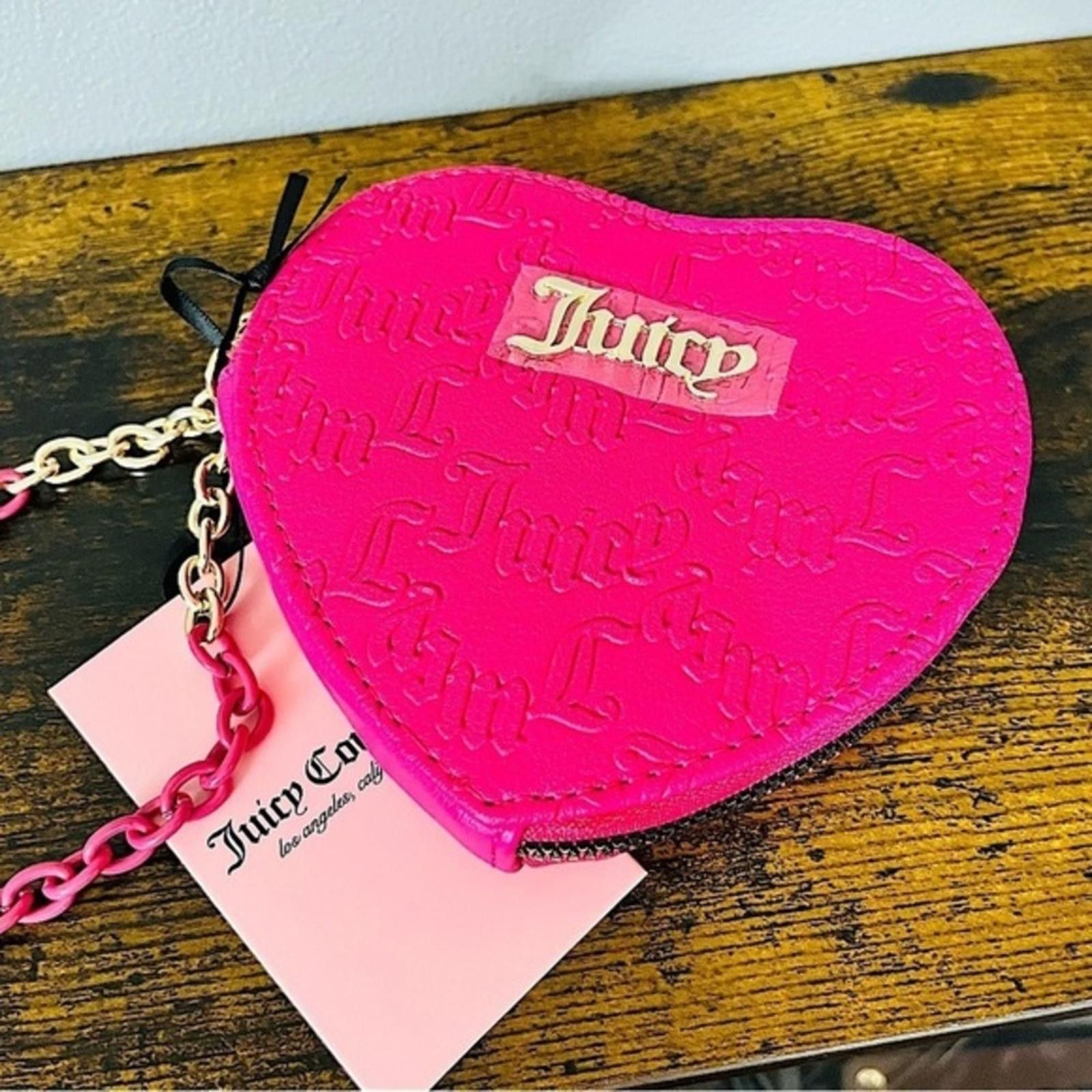 Juicy Couture Jeans Juicy Couture Pink Heart Can't Tame Her Zip Wristlet NWT Size ONE SIZE - 1 Thumbnail