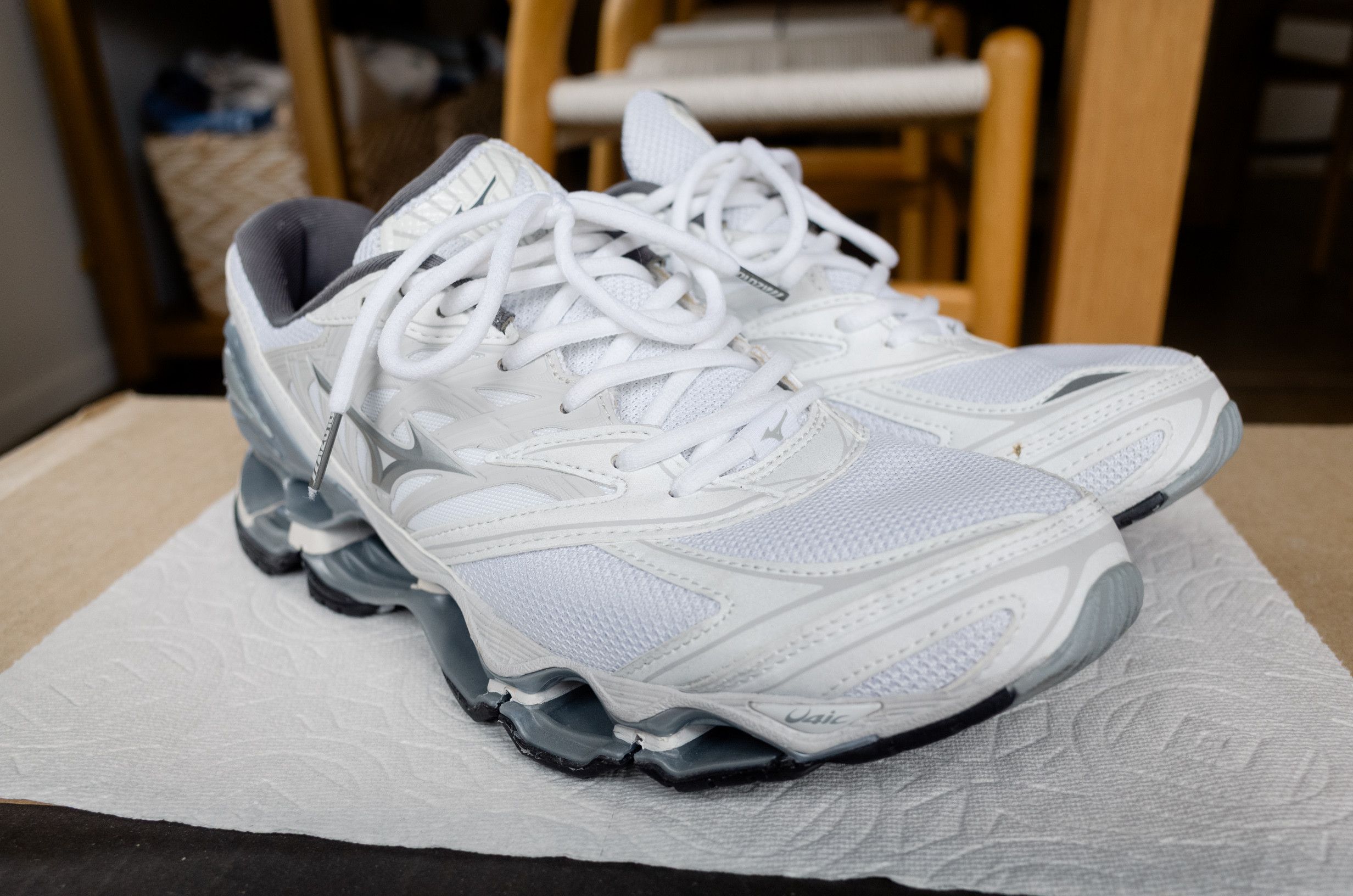 Mizuno Wave Prophecy LS Size US 10 / EU 43 - 1 Thumbnail