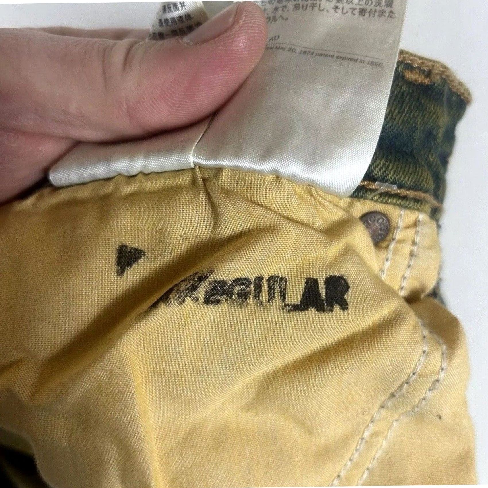 Levi's Levi's Wedgie Icon Jeans Womens 24 Irregular Button Fly Denim NWT Jeans Wayward? (adjust to fit constraints) Size 42" / US 20 - 7 Thumbnail