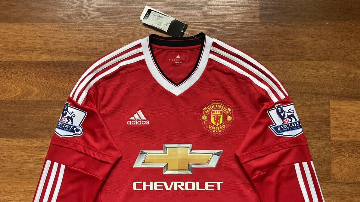 Adidas × Vintage MANCHESTER UNITED ADIDAS 2015/2016 SOCCER JERSEY #10 ROONEY Size US S / EU 44-46 / 1 - 3 Thumbnail