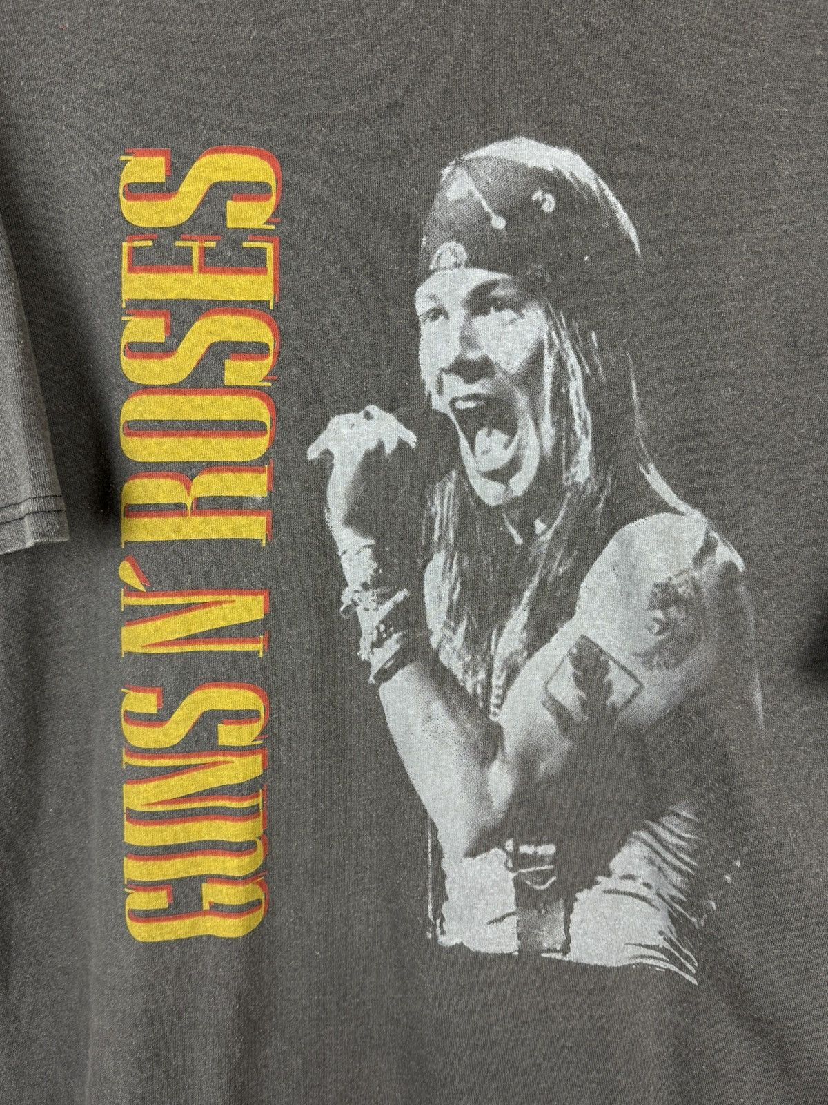 Band Tees 90s Guns N Roses Axl Rose 1992 Tour Rock Band T-Shirt Size L Size US L / EU 52-54 / 3 - 2 Thumbnail