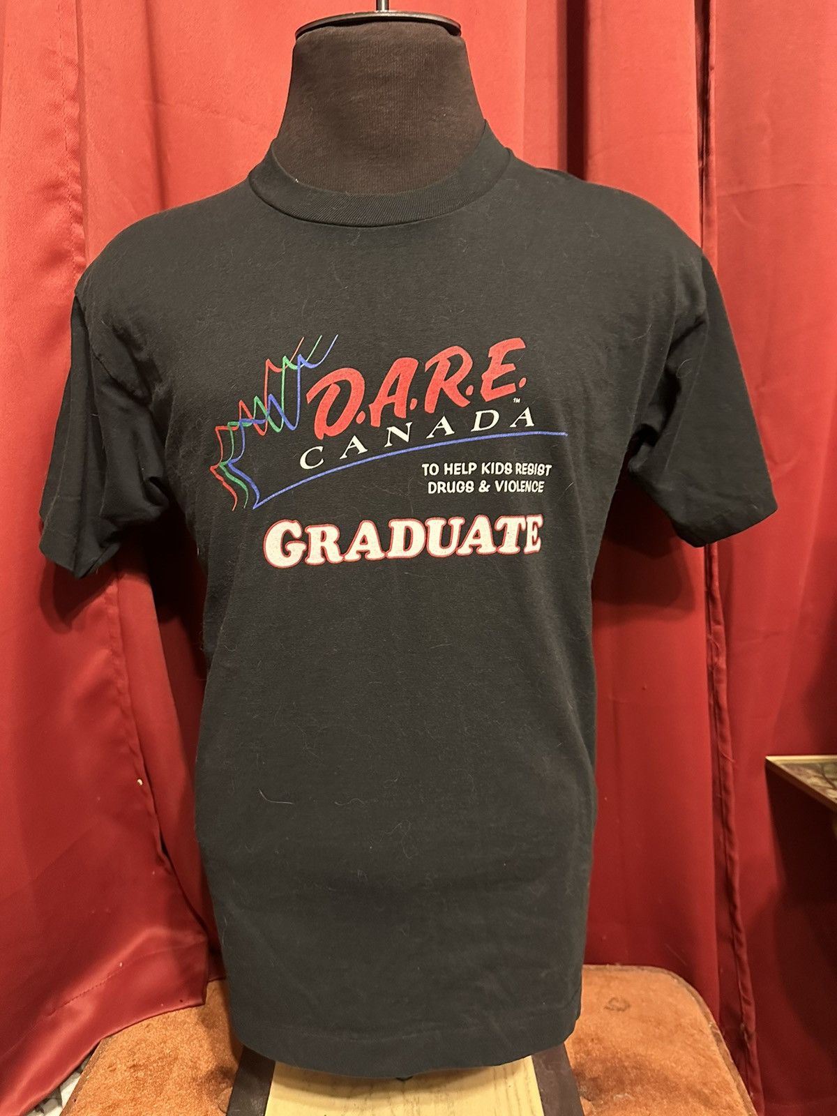 D.A.R.E Vintage DARE Drug Awareness Tshirt 90’s Drug Graduate Grail Size US L / EU 52-54 / 3 - 1 Thumbnail