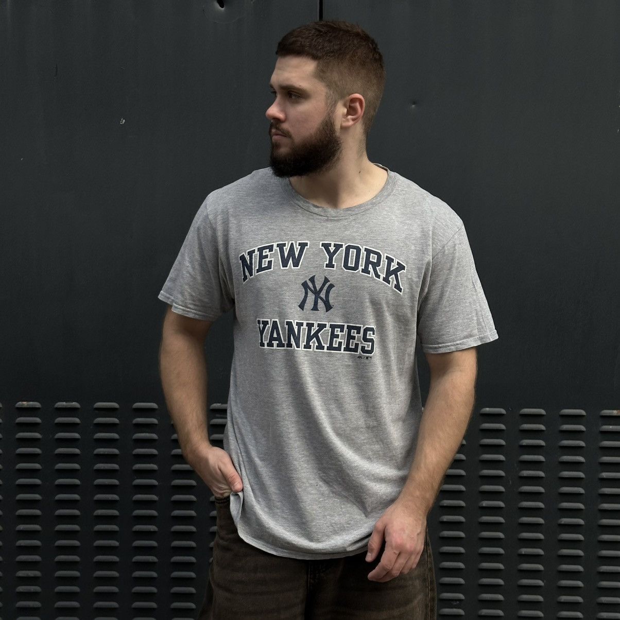 New Era × Vintage Vintage New Era Yankees T-shirts Big Logo Rap Y2K 00s Size US L / EU 52-54 / 3 - 3 Thumbnail
