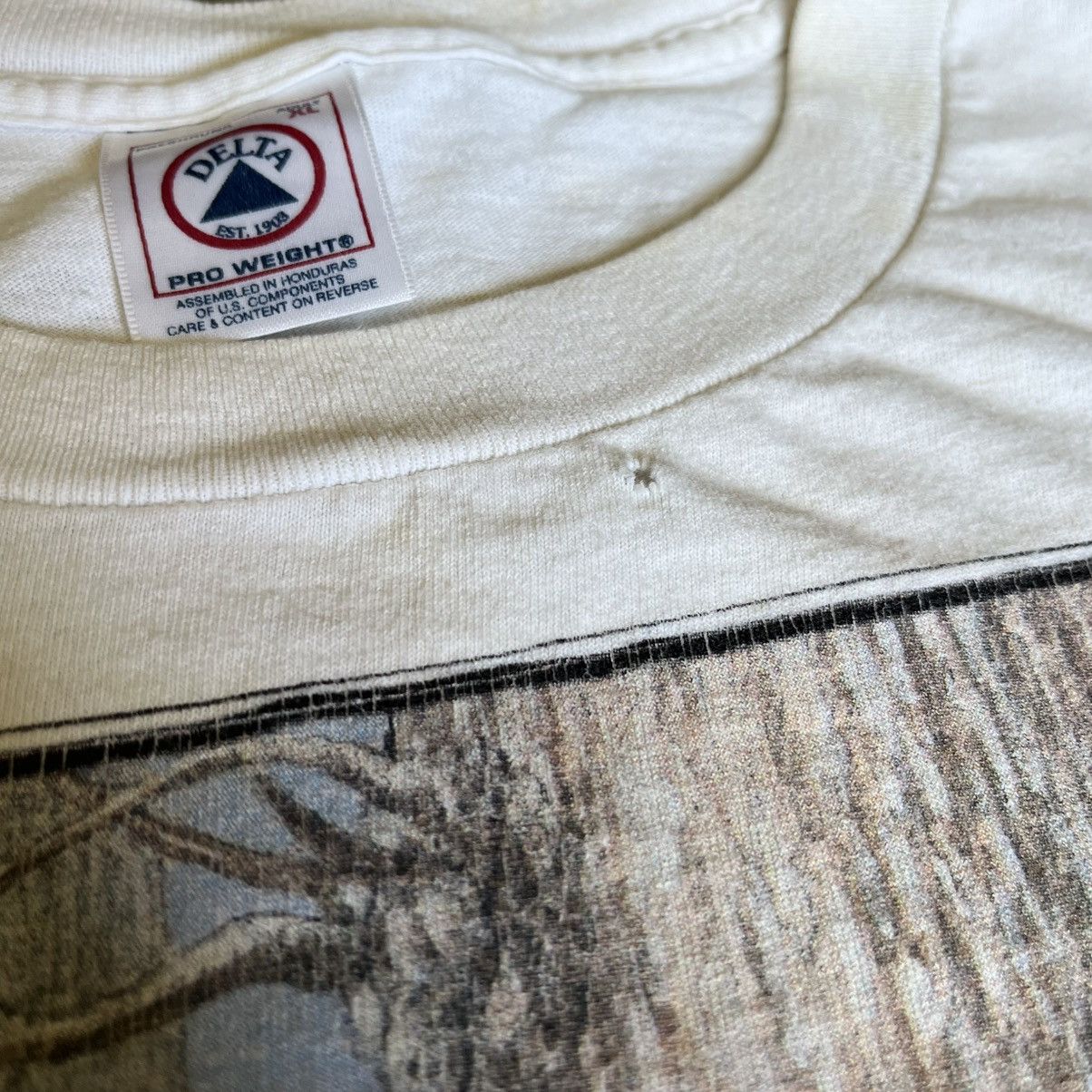 Vintage Vintage 90s Wolf Watch Out For Me Graphic Nature Animal Tee Size US XL / EU 56 / 4 - 10 Thumbnail