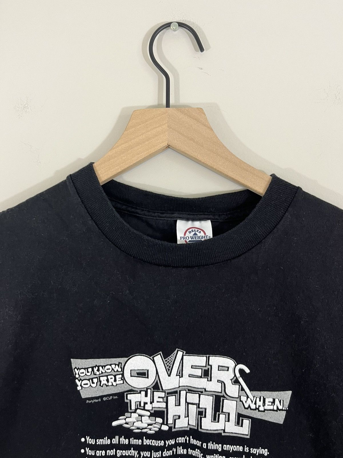Vintage Over The Hill Pills Humor Joke Tee Size US L / EU 52-54 / 3 - 4 Thumbnail