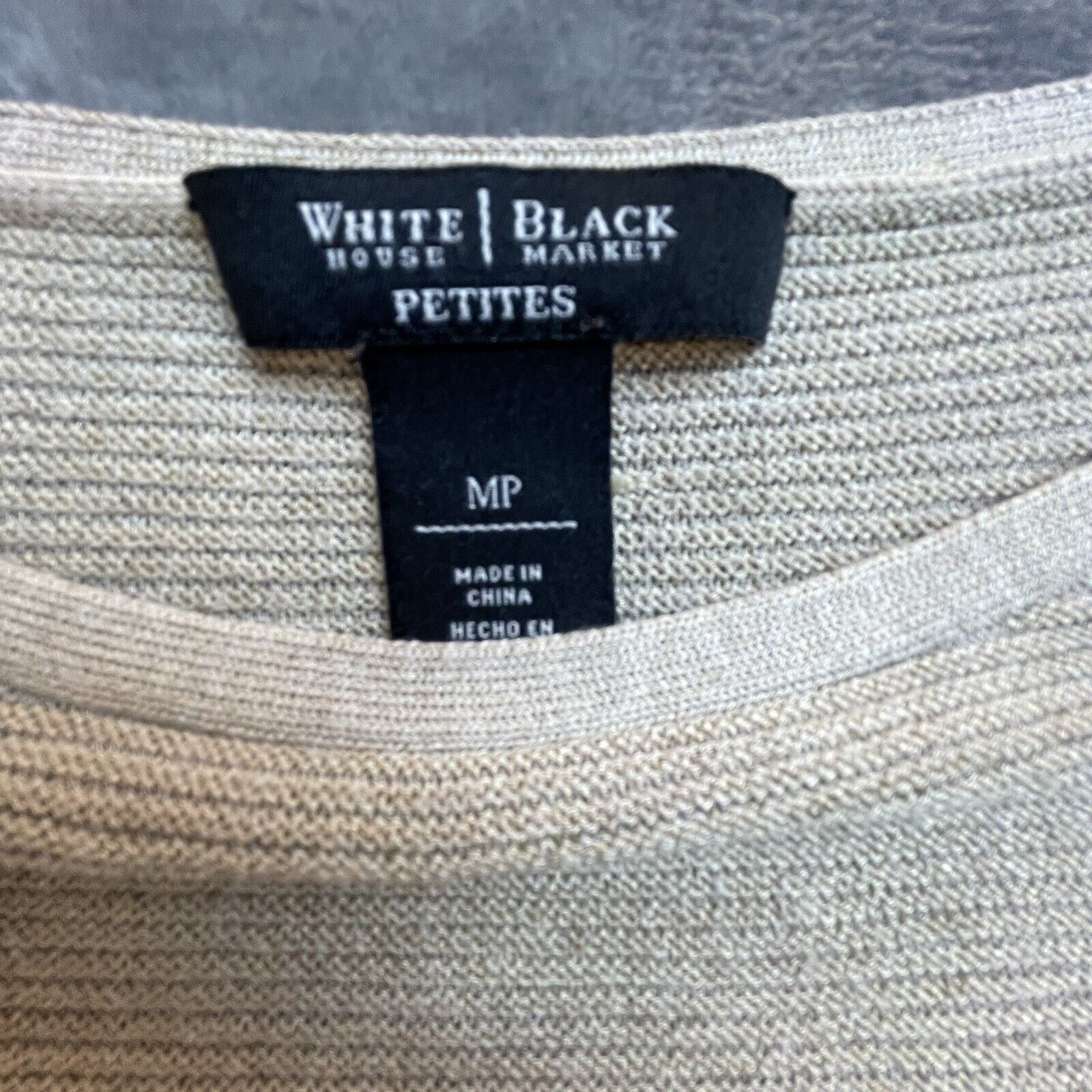 White House Black Market White House Black Market Sweater Womens Medium Petite Career Size M / US 6-8 / IT 42-44 - 3 Thumbnail