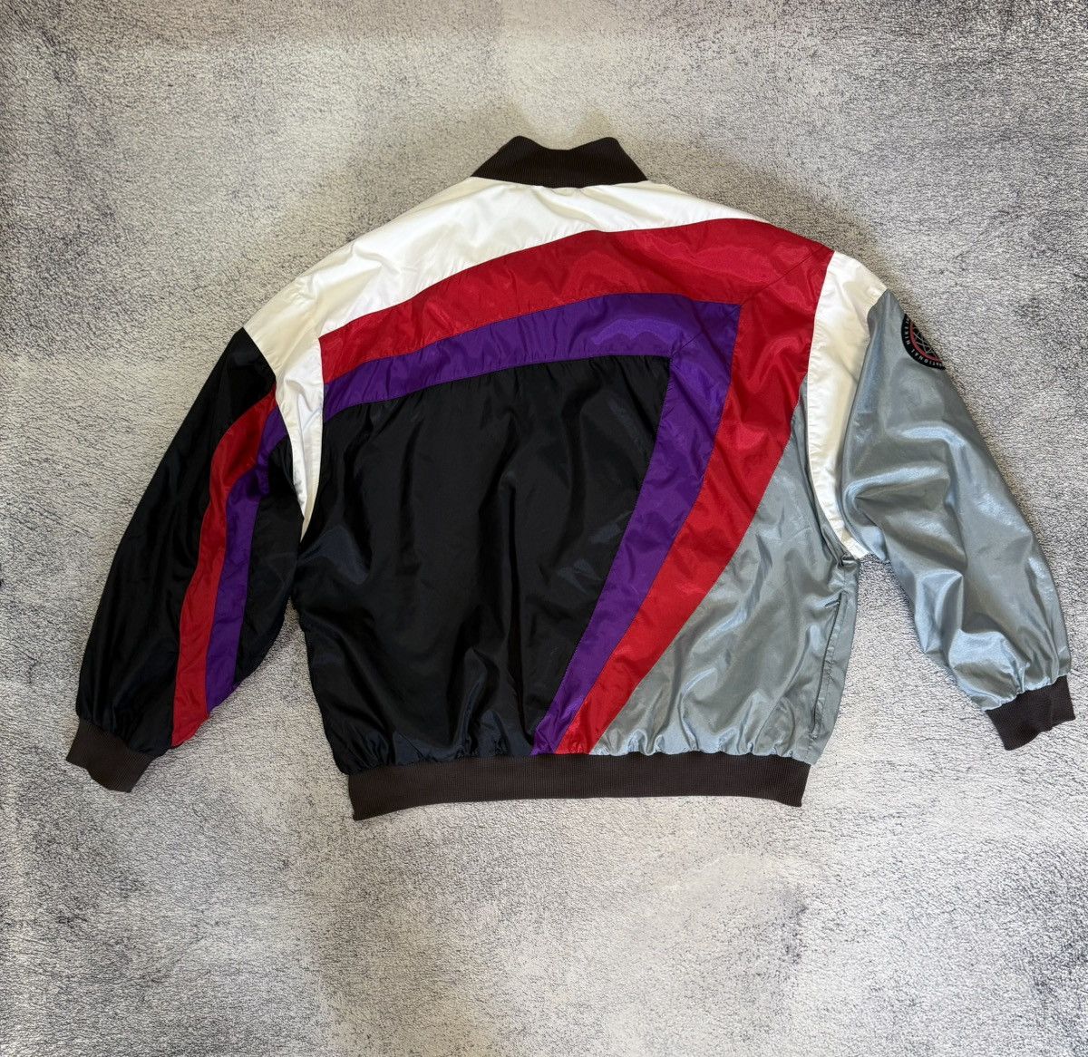 Nike Vintage 90s Nike International Track Jacket Windbreaker Size US XXL / EU 58 / 5 - 10 Thumbnail