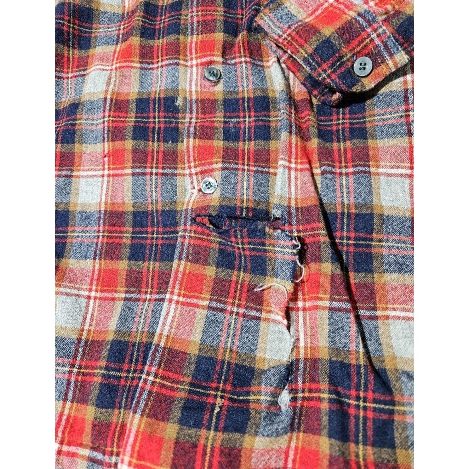 Pendleton 70s Pendleton Men L Wool Board Shirt USA Distressed Vintage Size US L / EU 52-54 / 3 - 10 Thumbnail