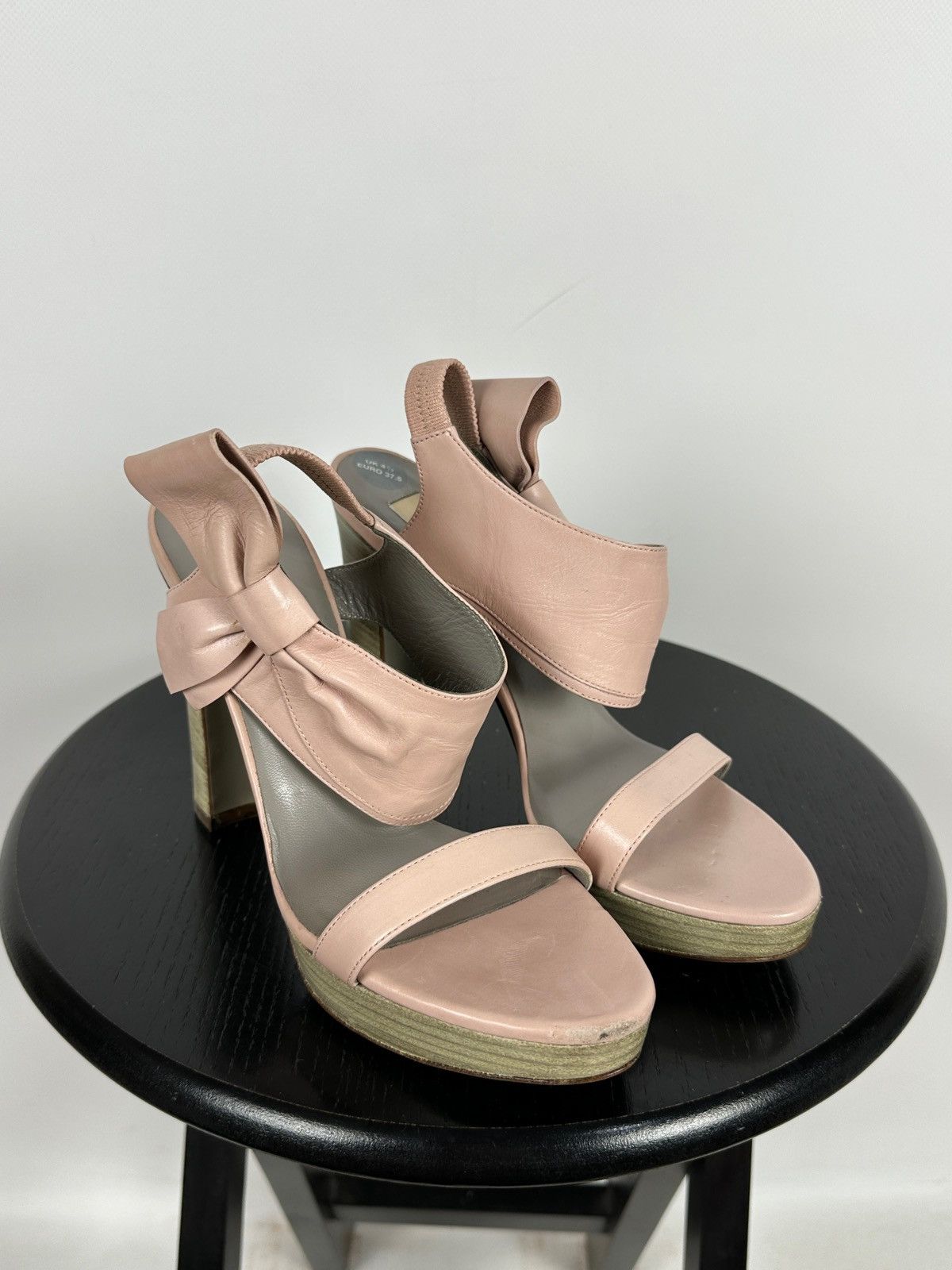 Valentino Valentino Garavani Pink Leather Bow Heel Sandals Platform Size US 7.5 / IT 37.5 - 6 Thumbnail