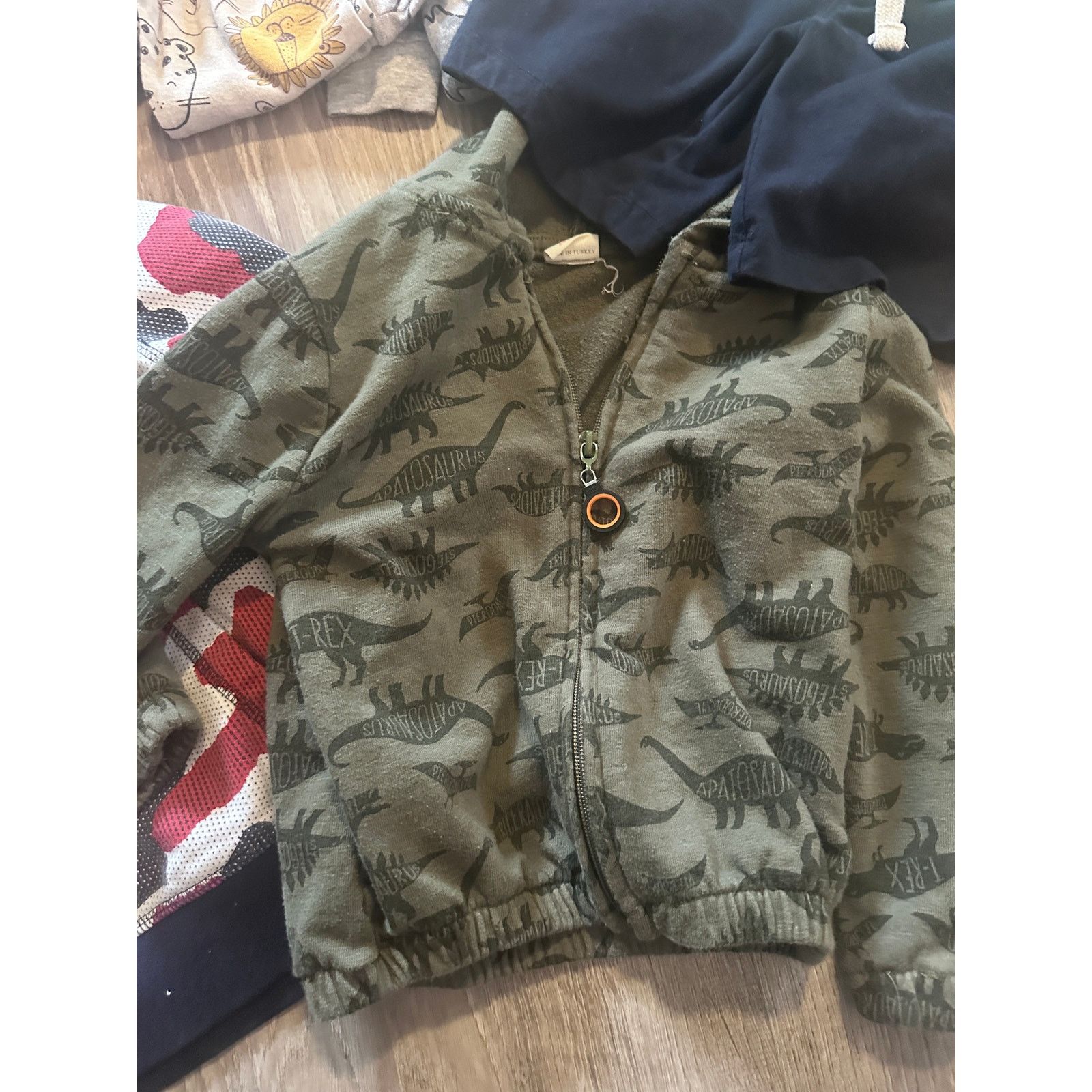 Tommy Hilfiger 7 piece mixed boys size 4-6t lot Tommy Hilfiger Size XXS / US 00 / IT 34 - 4 Thumbnail