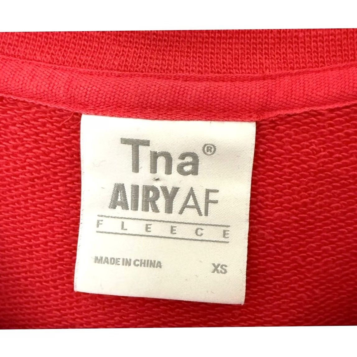 Aritzia Aritzia TNA AiryAF Red Cropped Fleece Crewneck Pullover XS Womens Sweater Size XS / US 0-2 / IT 36-38 - 3 Thumbnail