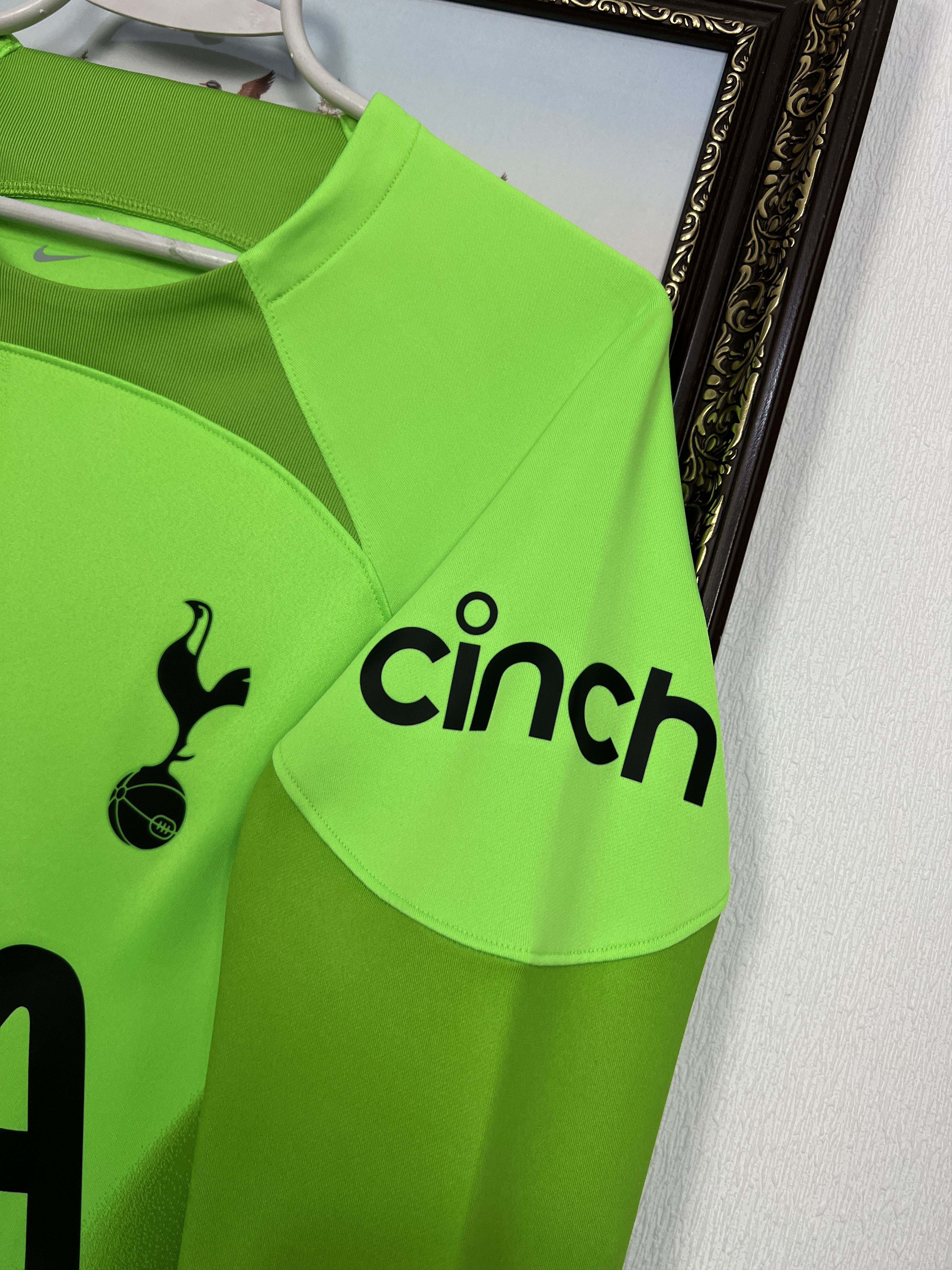 Nike Tottenham Hotspur Goalkeeper Football Shirt Soccer Jersey Size US L / EU 52-54 / 3 - 4 Thumbnail