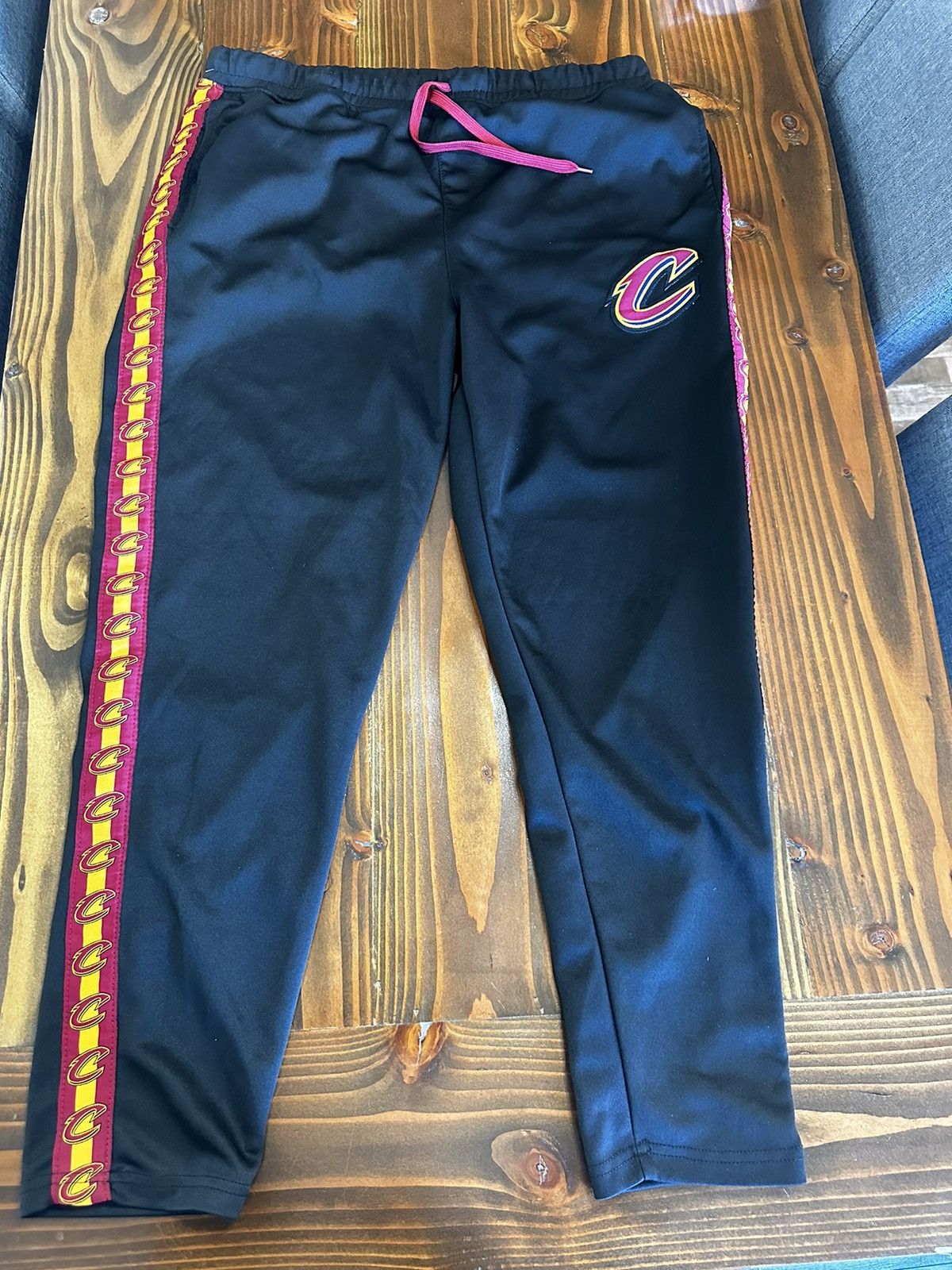 NBA Vintage NBA Cleveland Cavaliers athletic pants Size US 38 / EU 54 - 1 Thumbnail