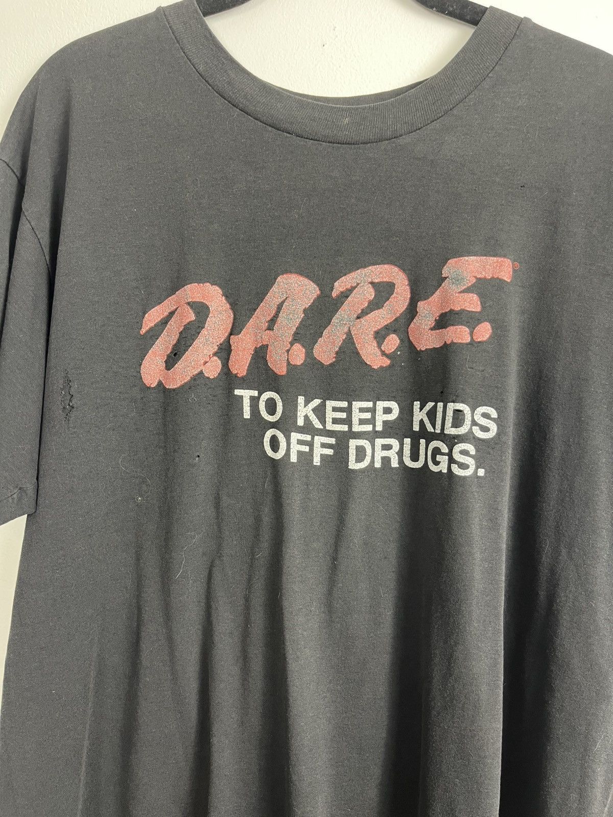 D.A.R.E Distressed And Faded Vintage D.A.R.E T-Shirt Size US L / EU 52-54 / 3 - 2 Thumbnail