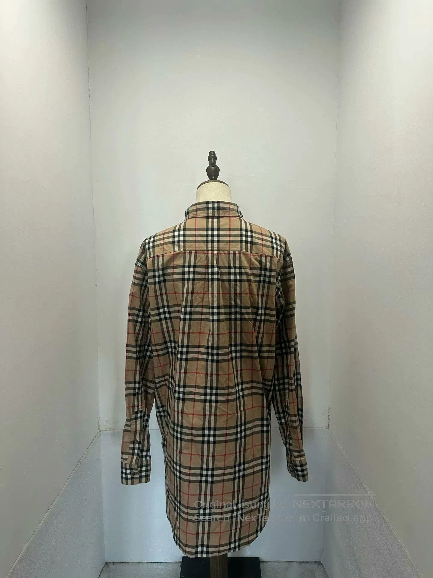 Burberry Burberry Plaid Button-Up Shirt Size UK10. Size M / US 6-8 / IT 42-44 - 2 Thumbnail