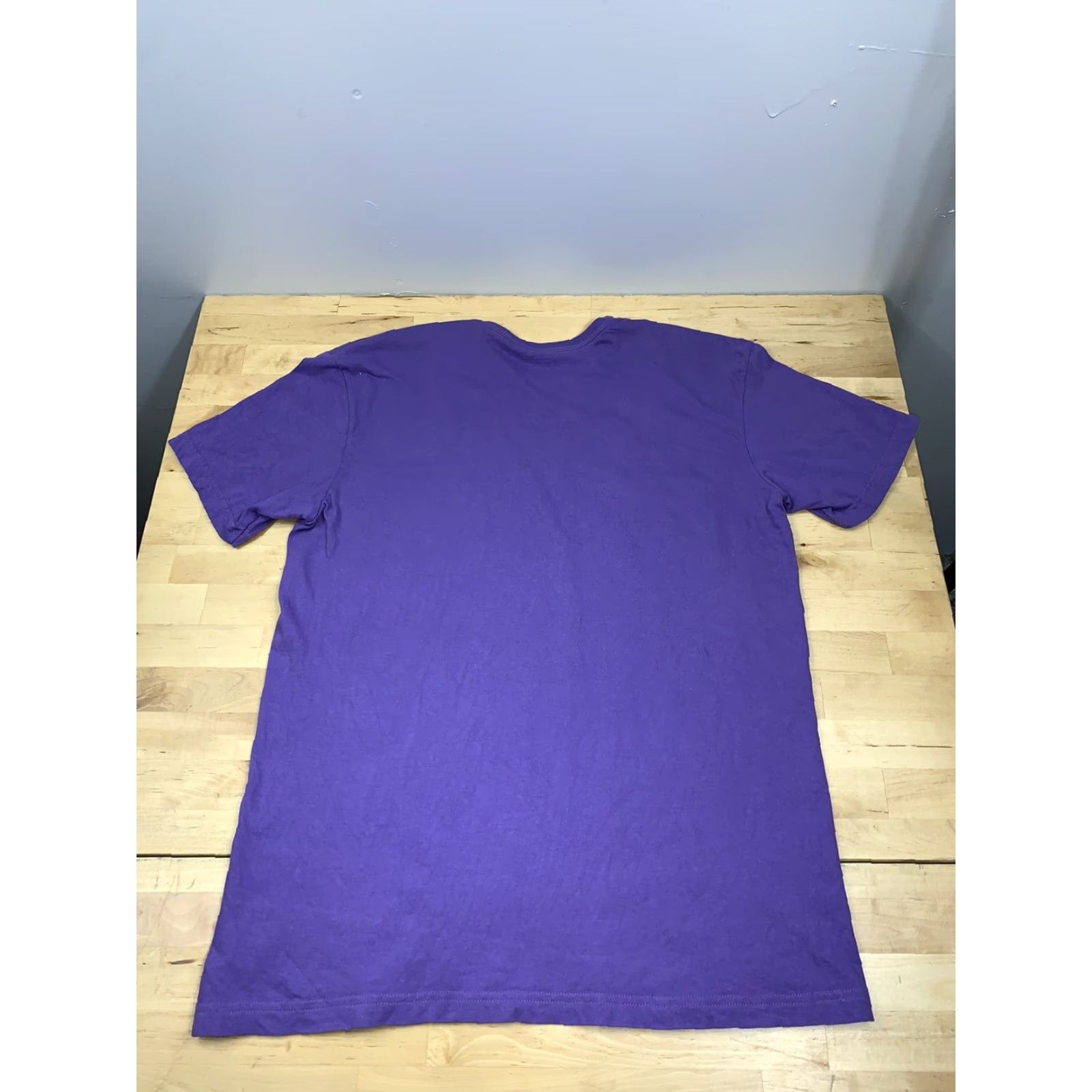 Vintage Womens Crown Royal T Shirt L Purple Short Sleeve Casual Shirt Womens L Purple Short Sleeve T-Shirt Crown Royal Size L / US 10 / IT 46 - 3 Thumbnail