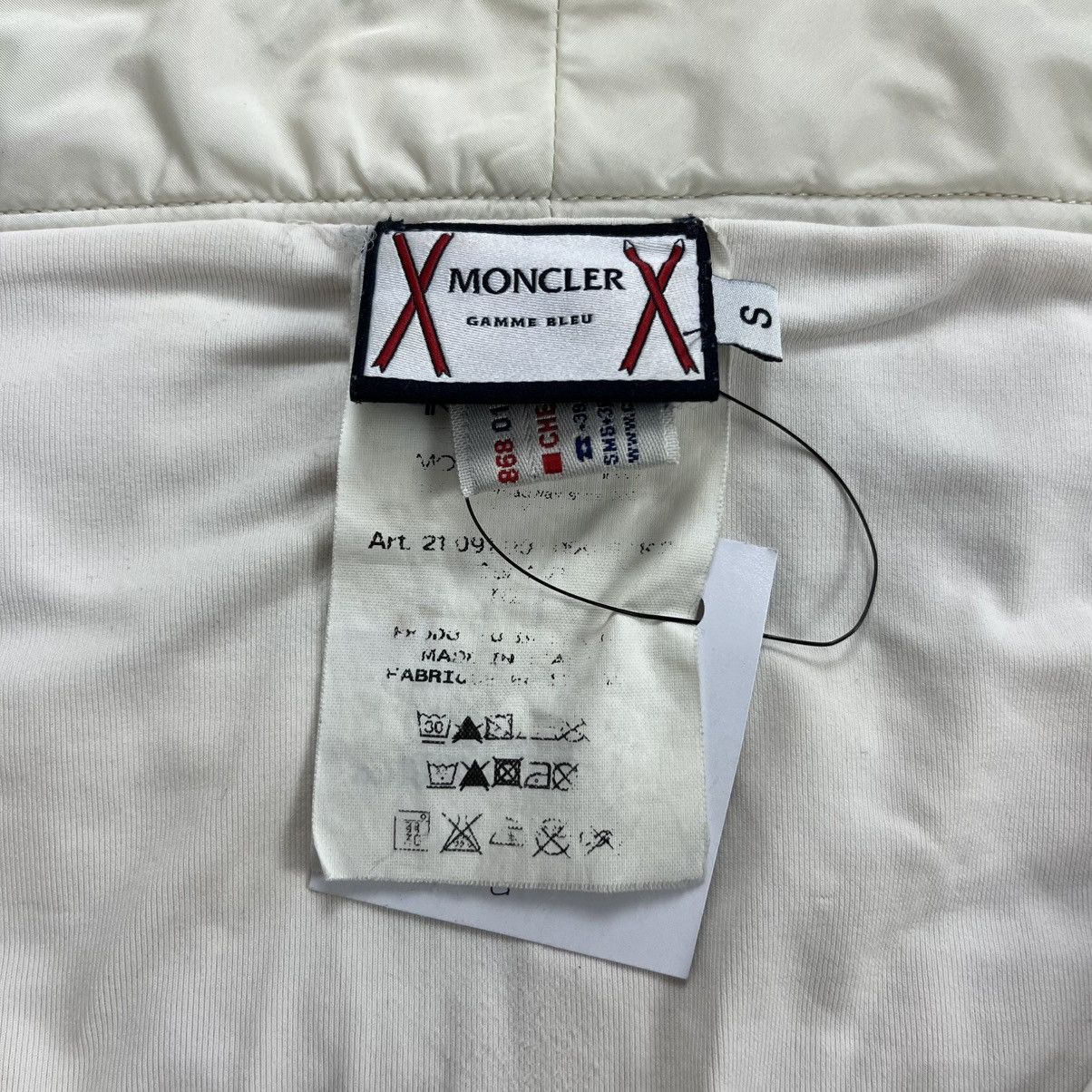 Moncler Vintage Moncler Swimwear Swem Short Pants Luxury Size US 31 - 10 Thumbnail