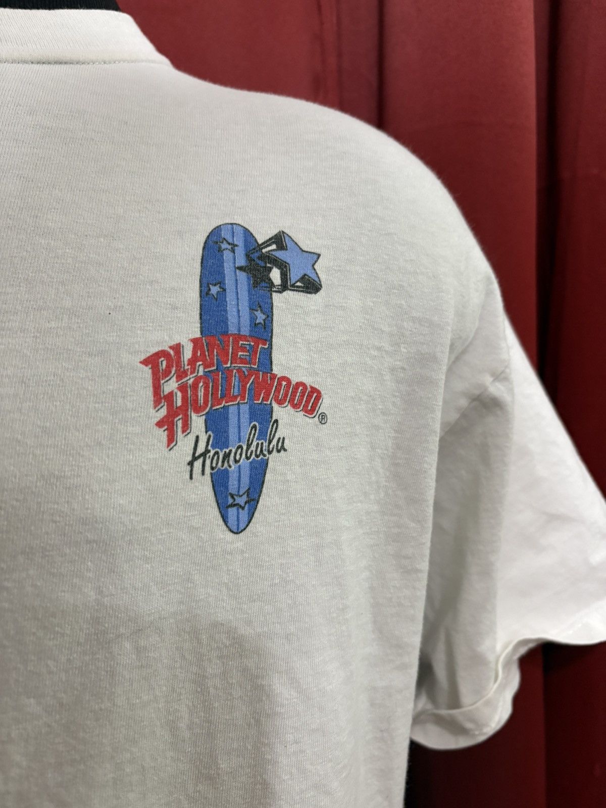 Planet Hollywood Vintage Planet Hollywood Tshirt 90’s Honolulu Surf Tee Grail Size US L / EU 52-54 / 3 - 3 Thumbnail