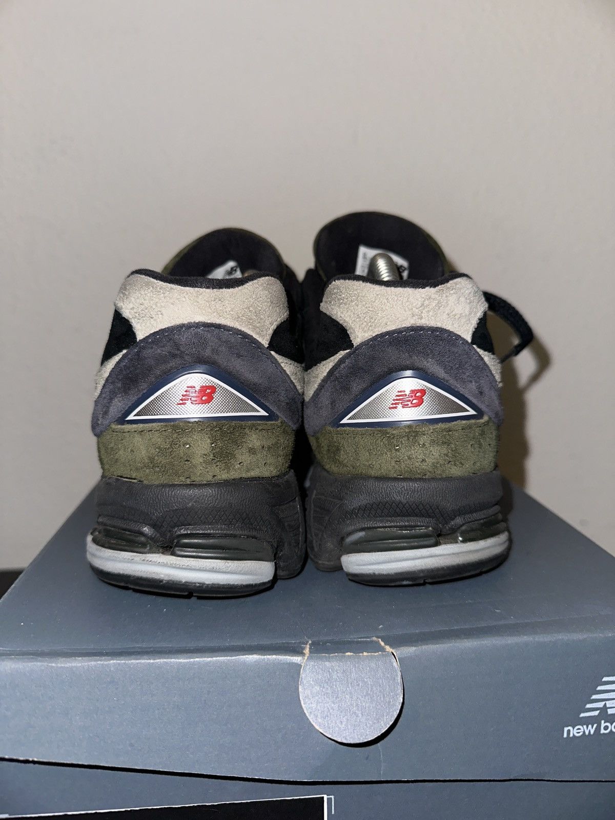 New Balance New Balance 2002R Year of the Dragon Size US 8 / EU 41 - 5 Thumbnail