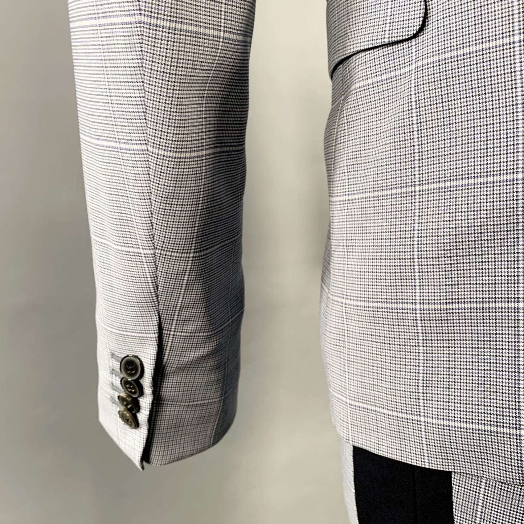 Valentino VALENTINO Suit Size 38 Blue Grey Plaid Wool Notch Lapel Size 38R - 7 Thumbnail