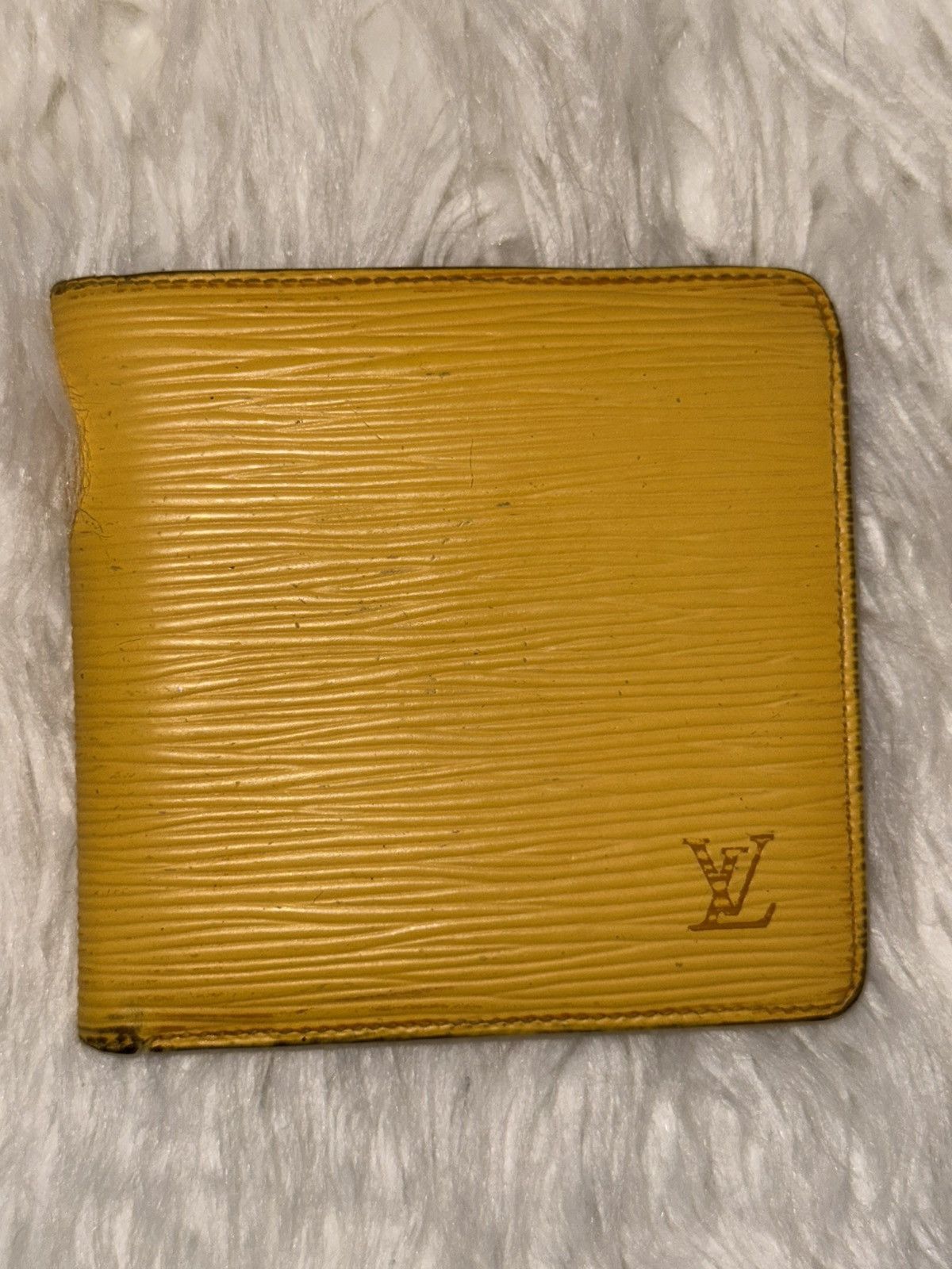 Louis Vuitton Louis Vuitton Yellow Epi Bifold Wallet Size ONE SIZE - 1 Thumbnail