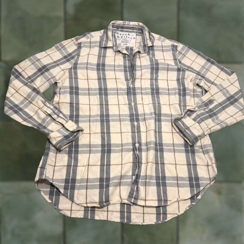 Frank & Eileen Frank & Eileen Shirt in Cream Plaid Relaxed Button-Up Womens S EUC Size S / US 4 / IT 40 - 1 Thumbnail
