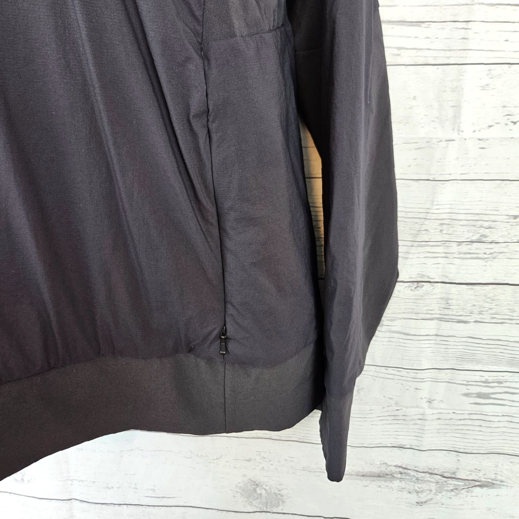 The North Face The North Face Womens Steep Series Ventrix Mid Layer Pullover L Black Insulated Winter Fall Activewear Mens? Size ONE SIZE - 3 Thumbnail