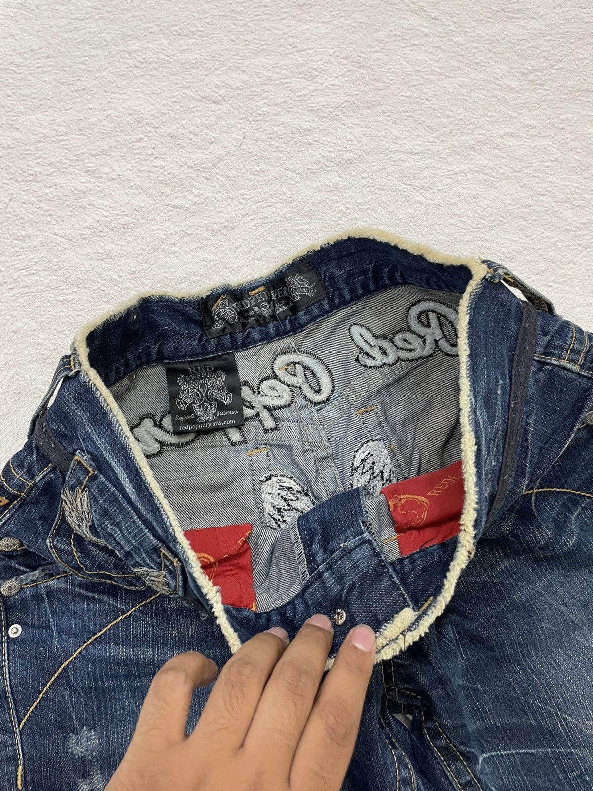 Ed Hardy 2000s red paper embroidery baggy japan denim y2k style Size US 30 / EU 46 - 7 Thumbnail