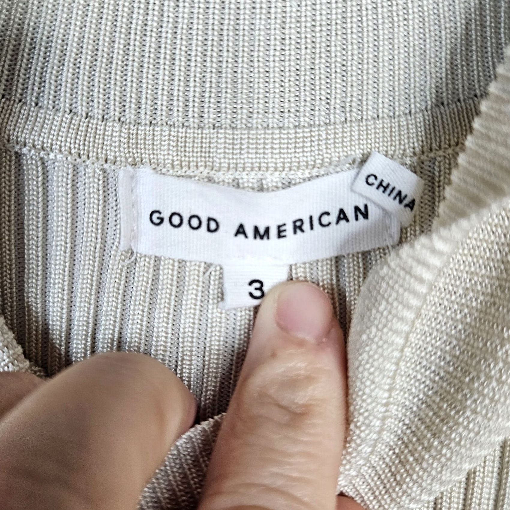 Good American Good American Ivory Ribbed Mock Neck Knit Bodysuit Size 3 Women’s Short Sleeve Cotton Blend Regular Slim? (Note: cannot add speculative keywords) Size XS / US 0-2 / IT 36-38 - 5 Thumbnail