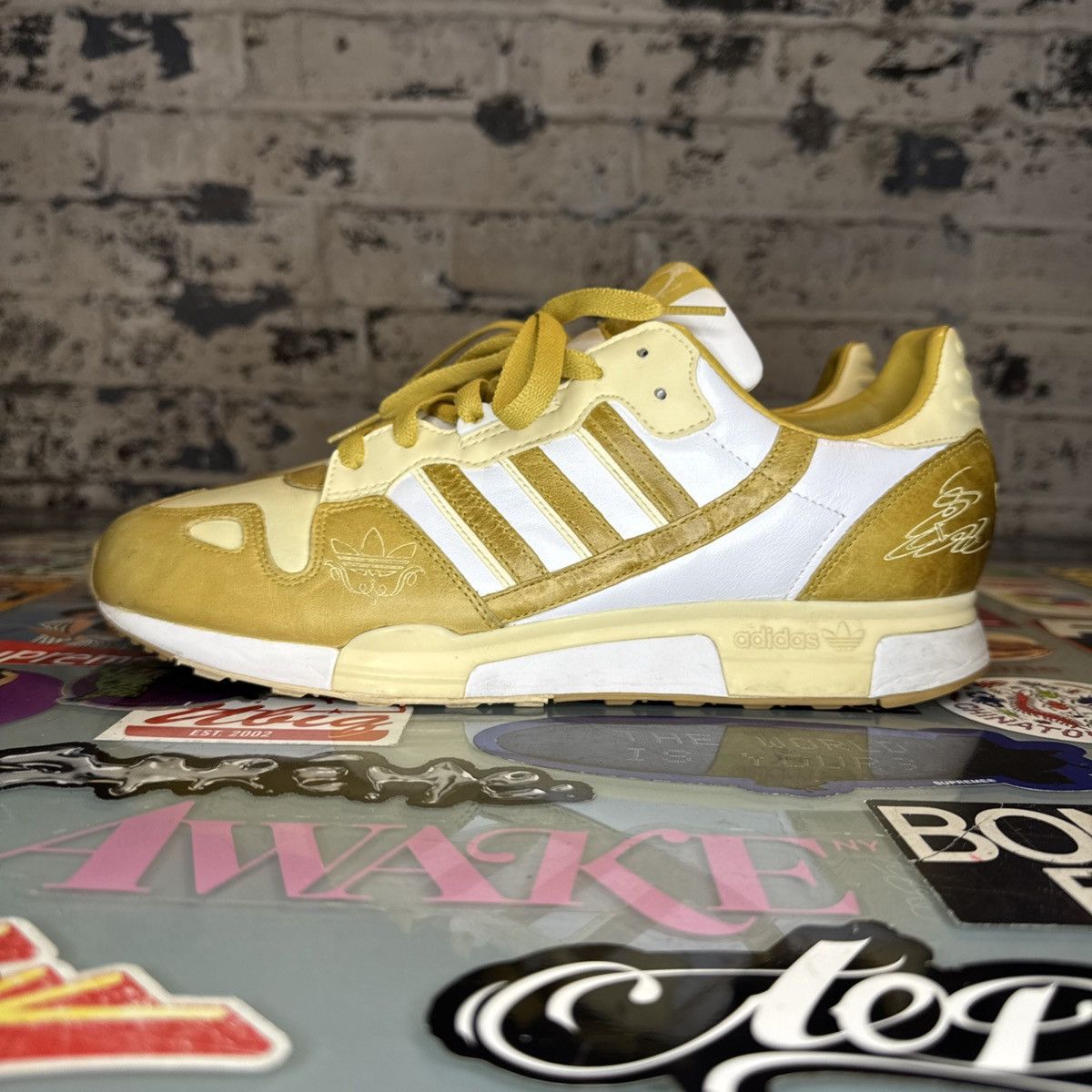 Adidas Adidas Originals ZX 800 Beige Sz 9.5 018602 No Box Size US 9.5 / EU 42-43 - 1 Thumbnail