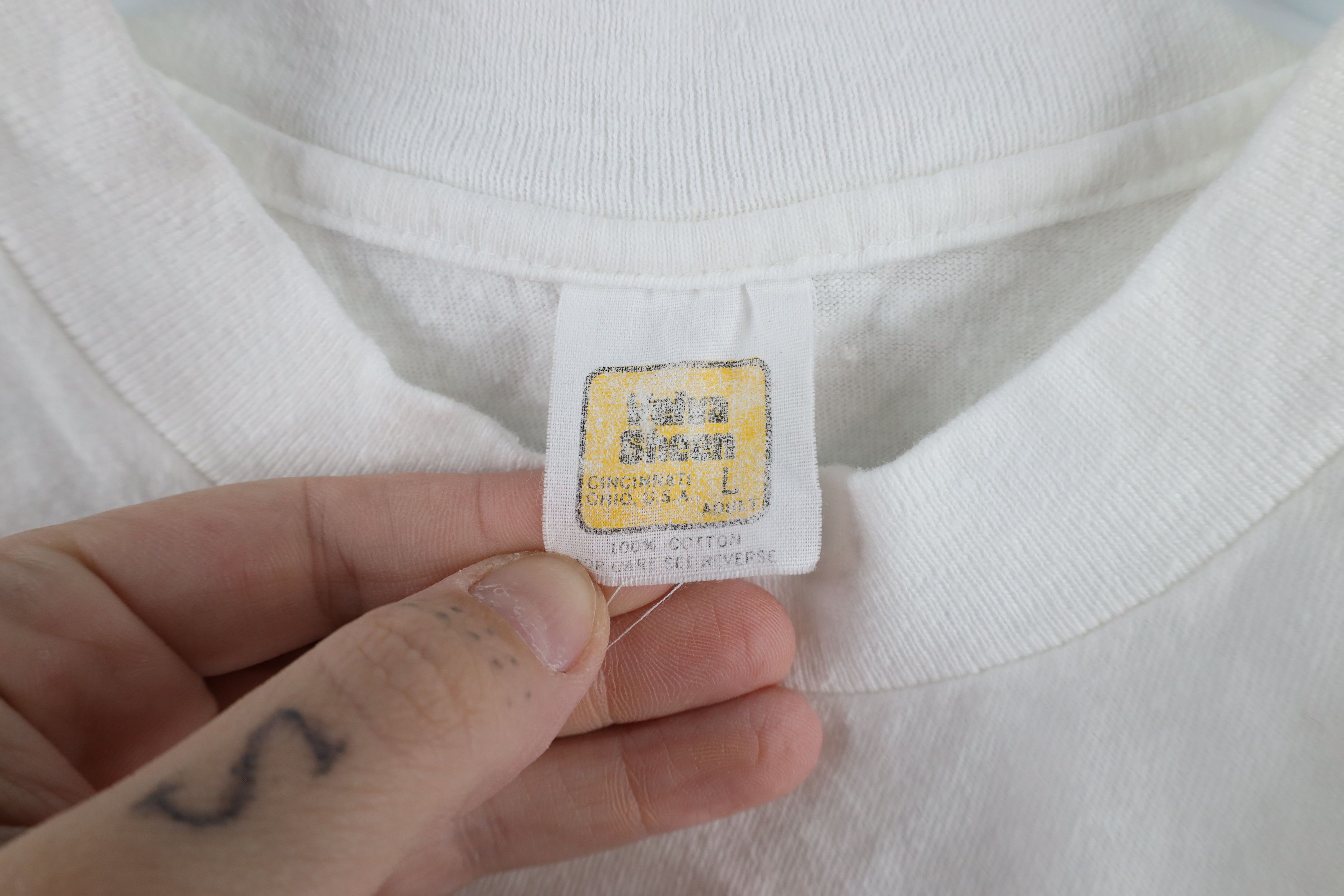 Vintage Vintage 70s Garfield the Cat Toledo Ohio T-Shirt White USA Size US L / EU 52-54 / 3 - 6 Thumbnail