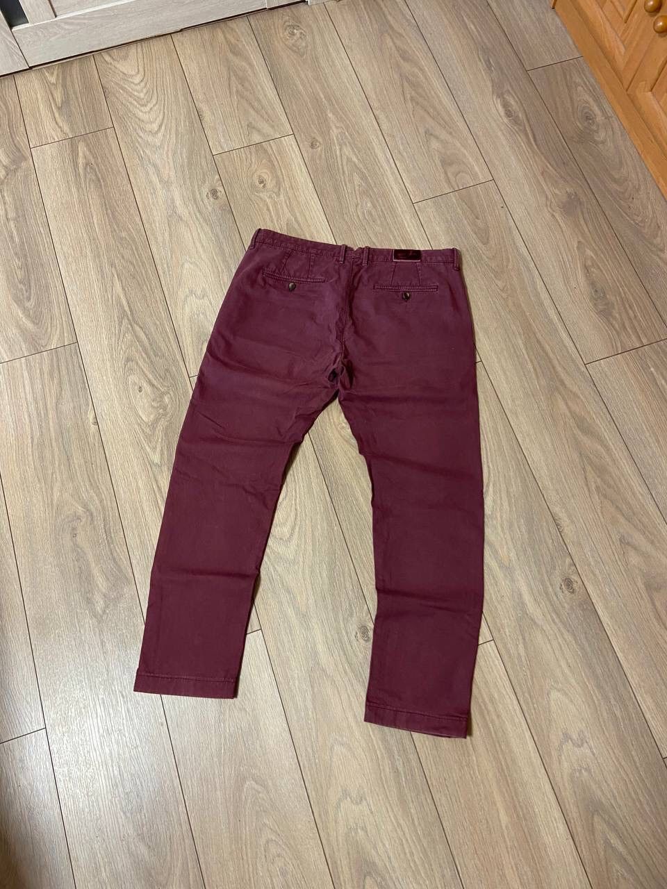 Jacob Cohen Jacob Cohen Light Washed Burgundy Bobby Model Pants Size US 35 - 2 Thumbnail
