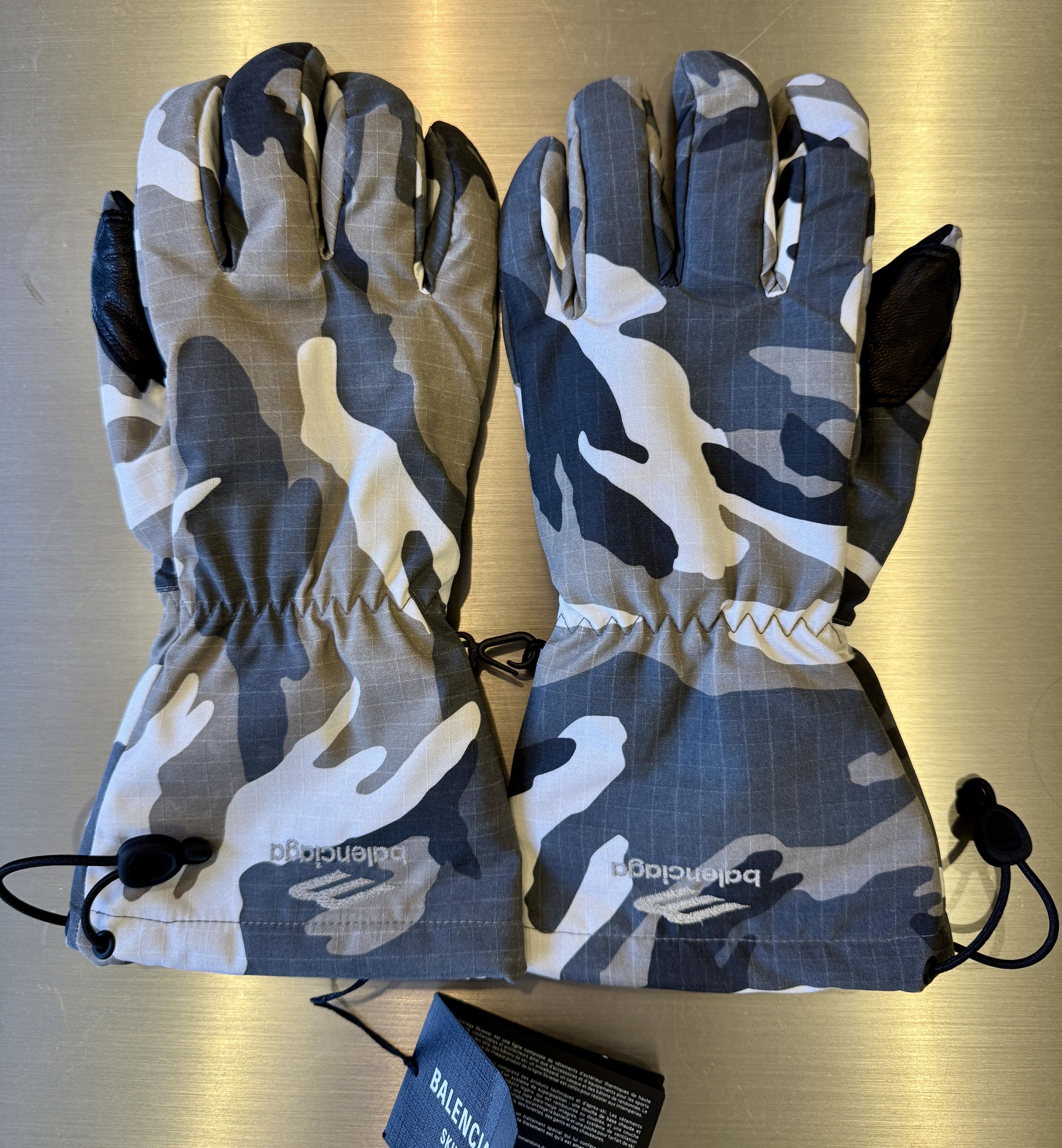 Balenciaga Ski Gloves Size ONE SIZE - 1 Thumbnail