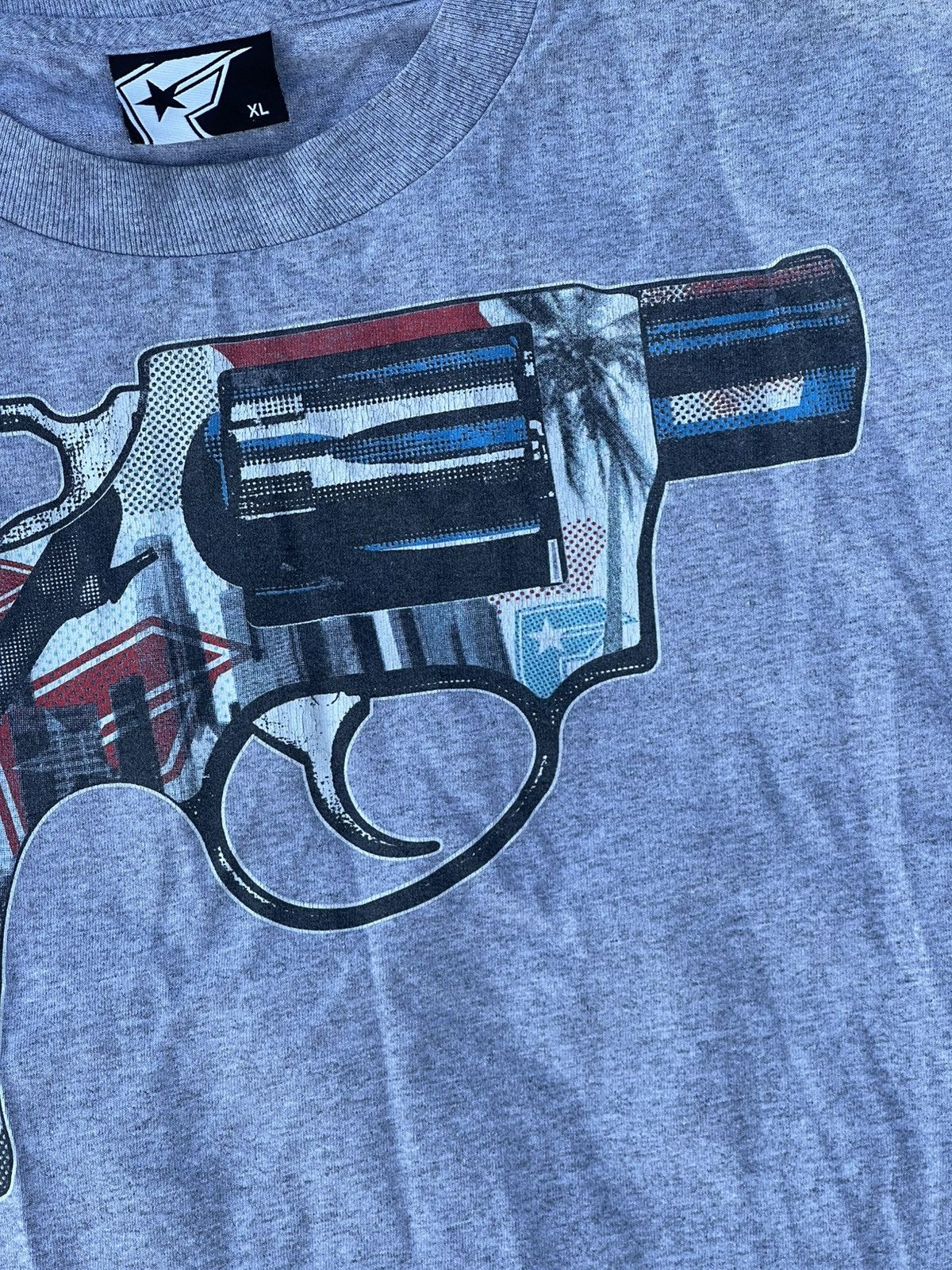 Famous Stars And Straps Famous Revolver flag rap tee Size US XL / EU 56 / 4 - 6 Thumbnail