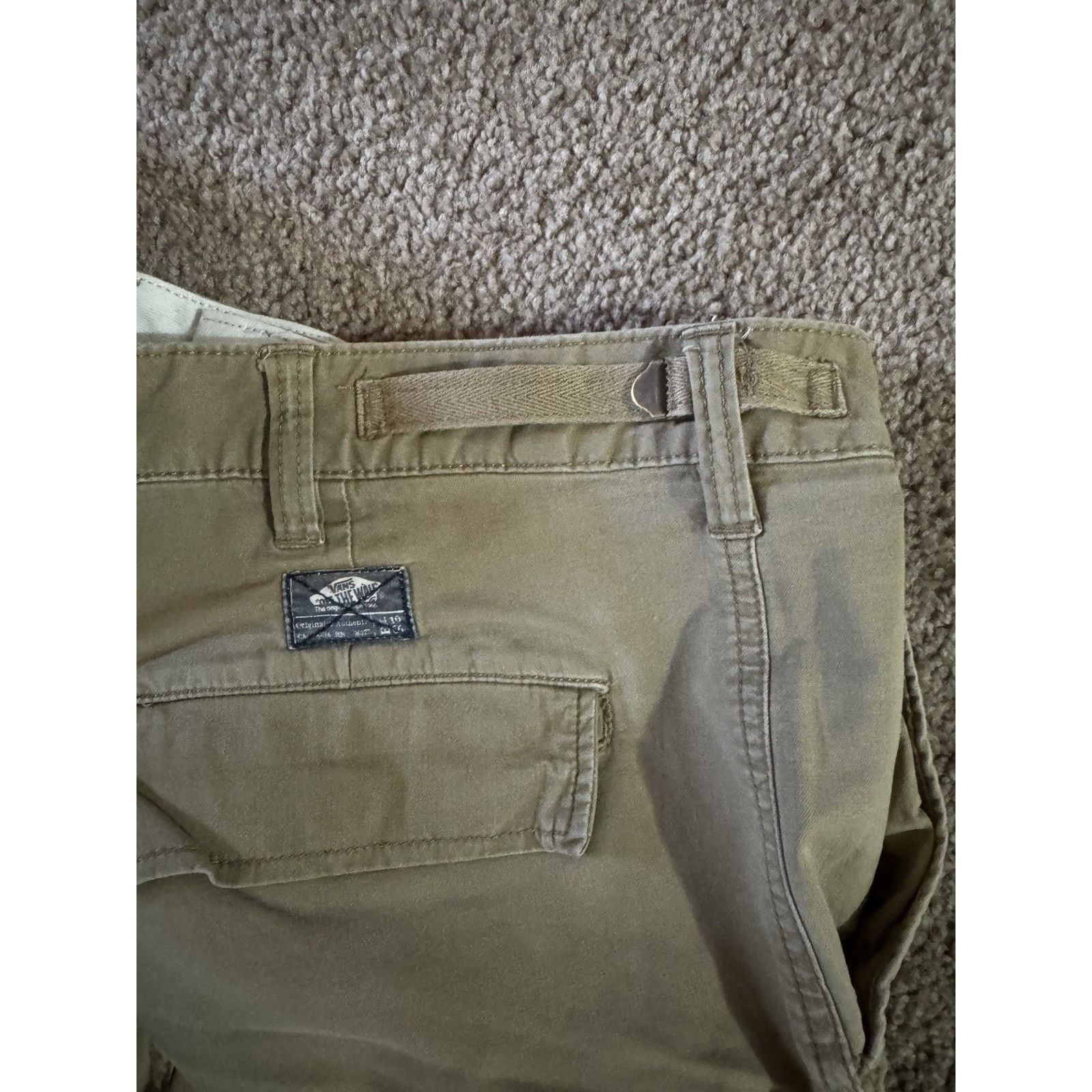 Vans Vtg Y2K Vans Cargo Shorts Mens Size 32 Size US 33 - 4 Thumbnail