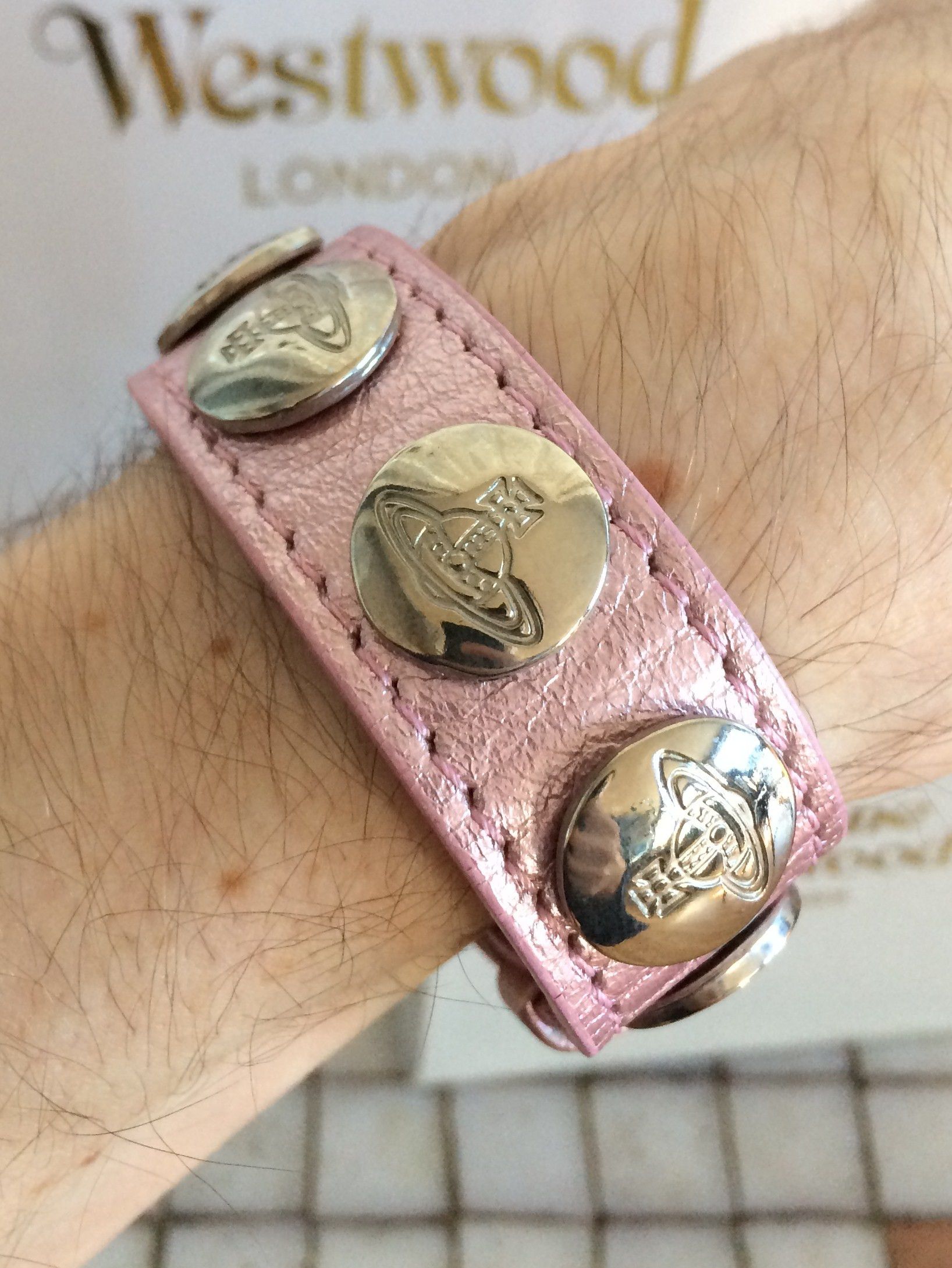 Vivienne Westwood S/S 2003 Vivenne Westwood Studded Leather Orb Bracelet +box Size ONE SIZE - 7 Thumbnail