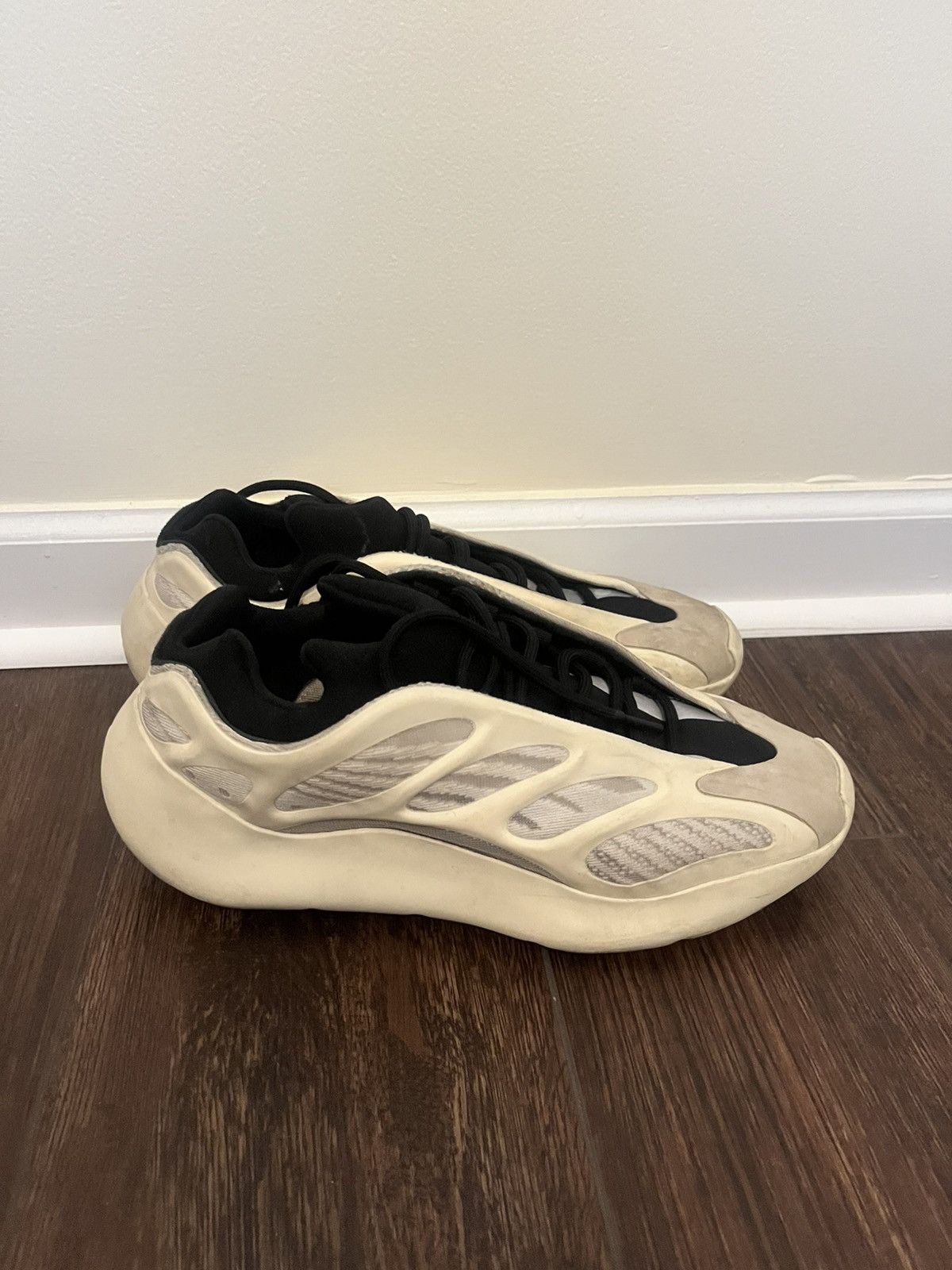 Yeezy Yeezy Boosts Size US 11.5 / EU 44-45 - 1 Thumbnail