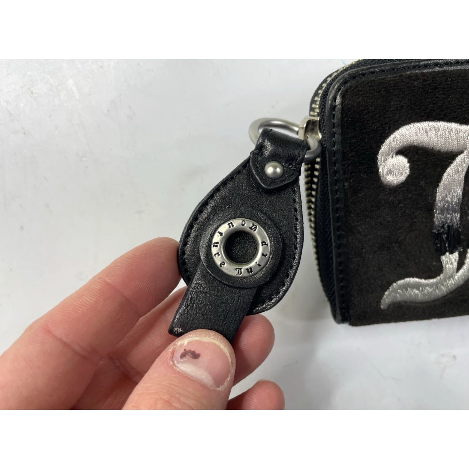 Juicy Couture VINTAGE Juicy Couture Wallet Zip Around Black Velour Embroidered Juicy Logo Zipper Credit Card Women Large L 4” x 8” Size ONE SIZE - 2 Thumbnail