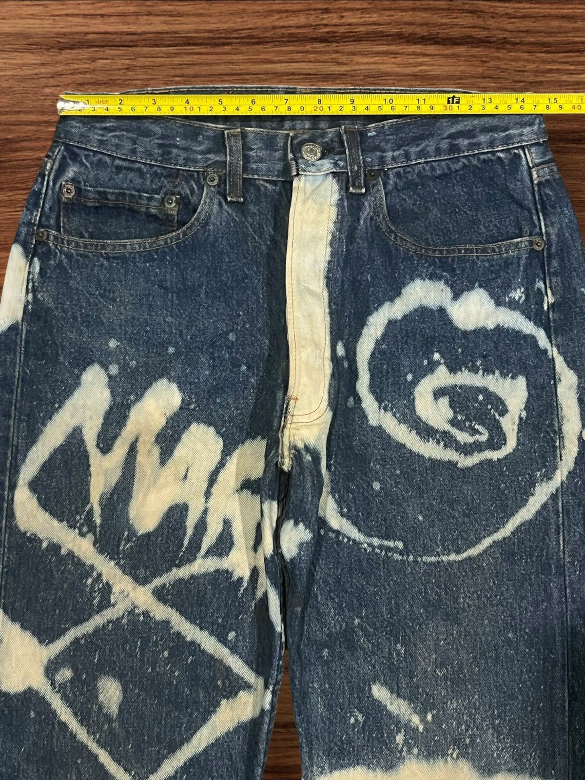 Levi's × Vintage Vintage 80s Levi’s 501 Grafitti Artistry Custom Made Jeans Size US 31 - 16 Thumbnail