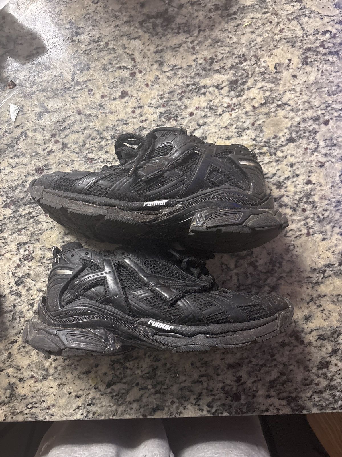 Balenciaga Balenciaga Runner Size US 11 / EU 44 - 1 Thumbnail