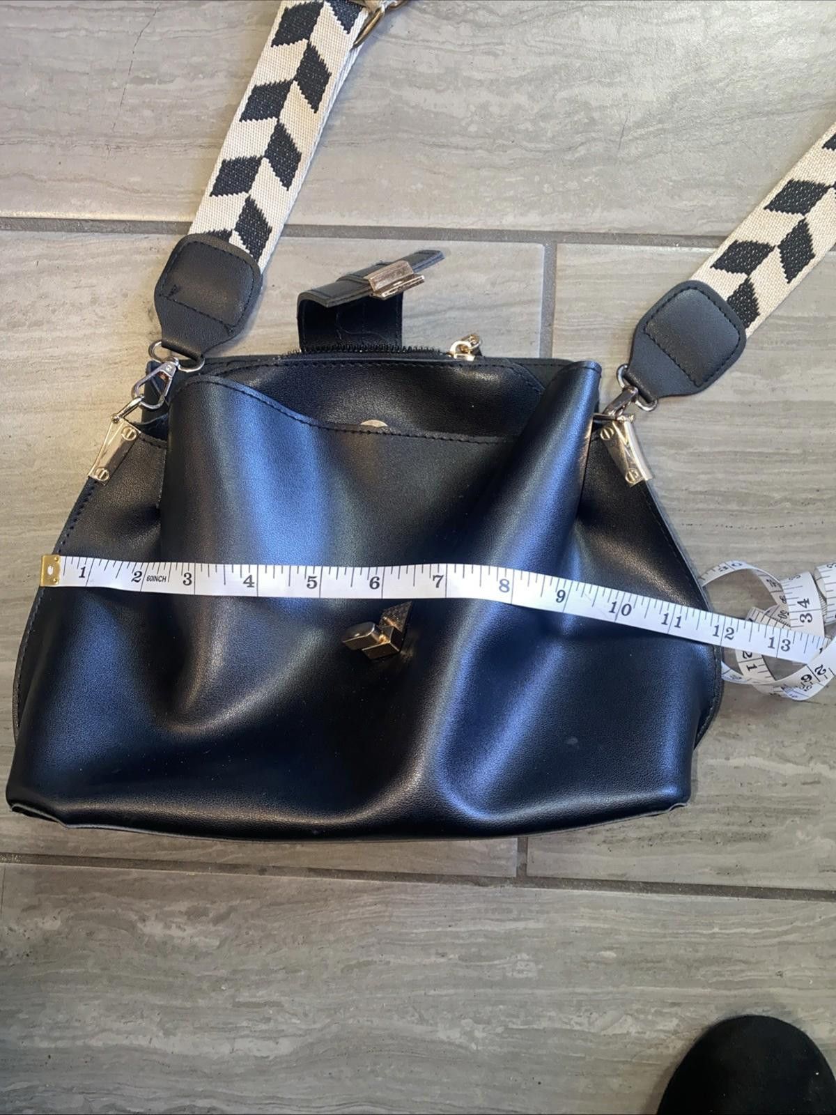 The Unbranded Brand Black Faux Leather Shoulder Bag Size ONE SIZE - 2 Thumbnail