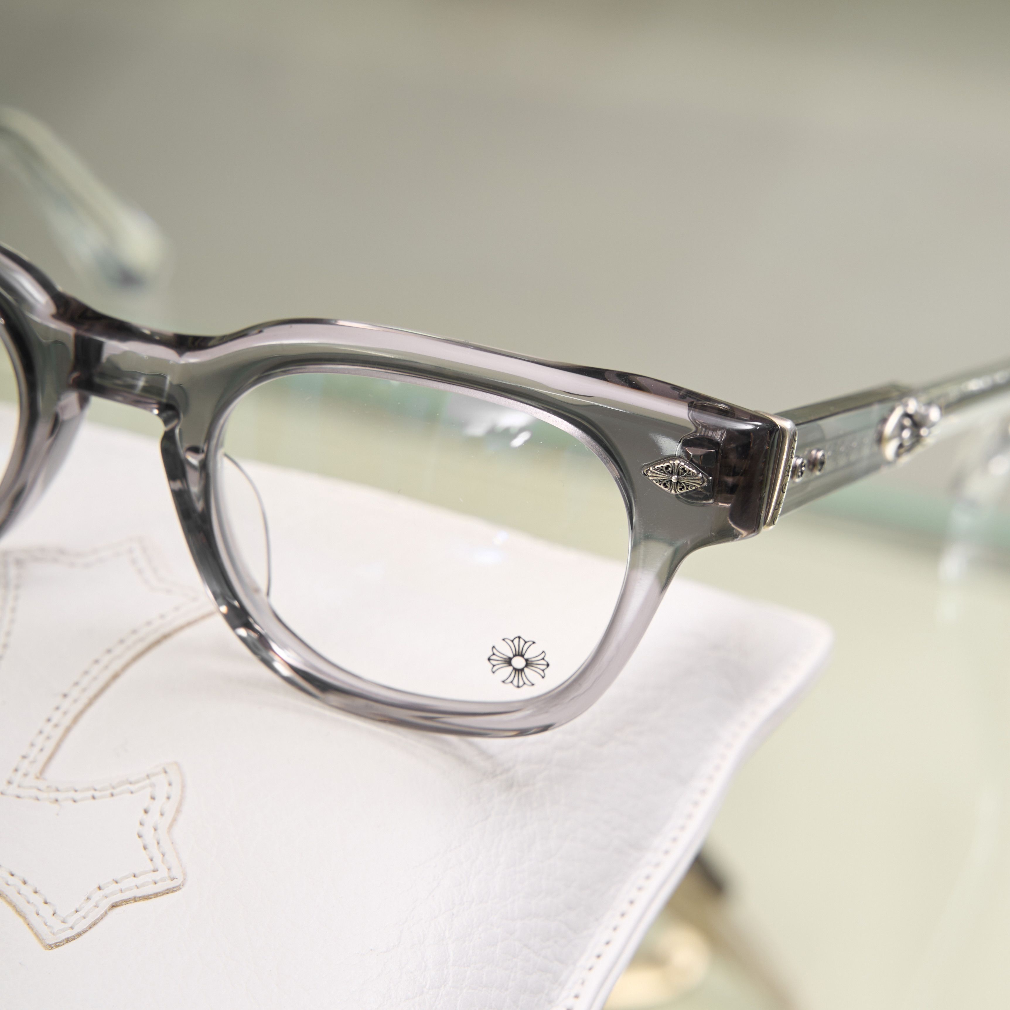 Chrome Hearts CHROME HEARTS JENNA TAIL YEA GRAPHITE/GRAPHITE CRYSTAL Size ONE SIZE - 2 Thumbnail