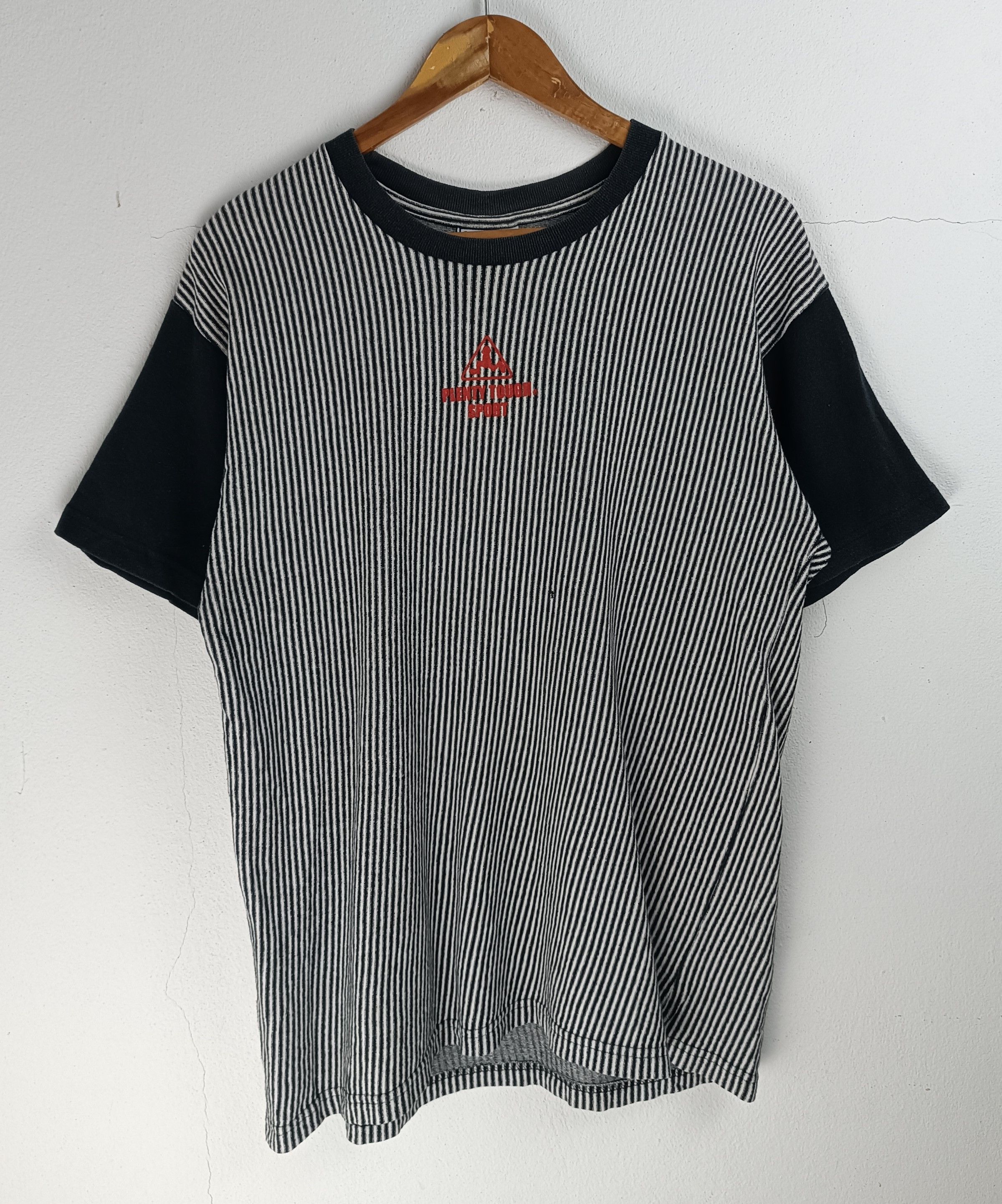 Japanese Brand VINTAGE 90'S PLENTY TOUGH SMALL LOGO VERY RARE TEES Size US L / EU 52-54 / 3 - 3 Thumbnail