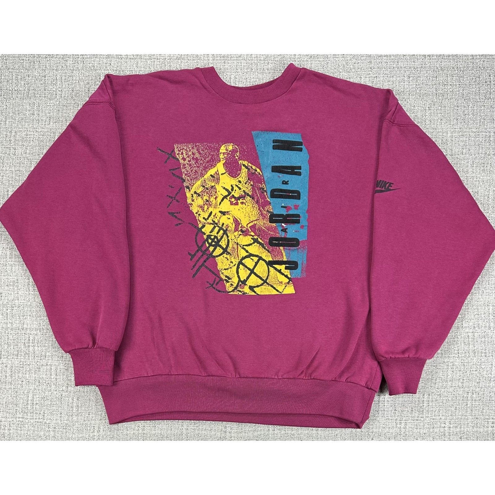 Nike Vintage Nike Jordan Sweatshirt XL Basketball 90s Silver Tag Size US XL / EU 56 / 4 - 1 Thumbnail