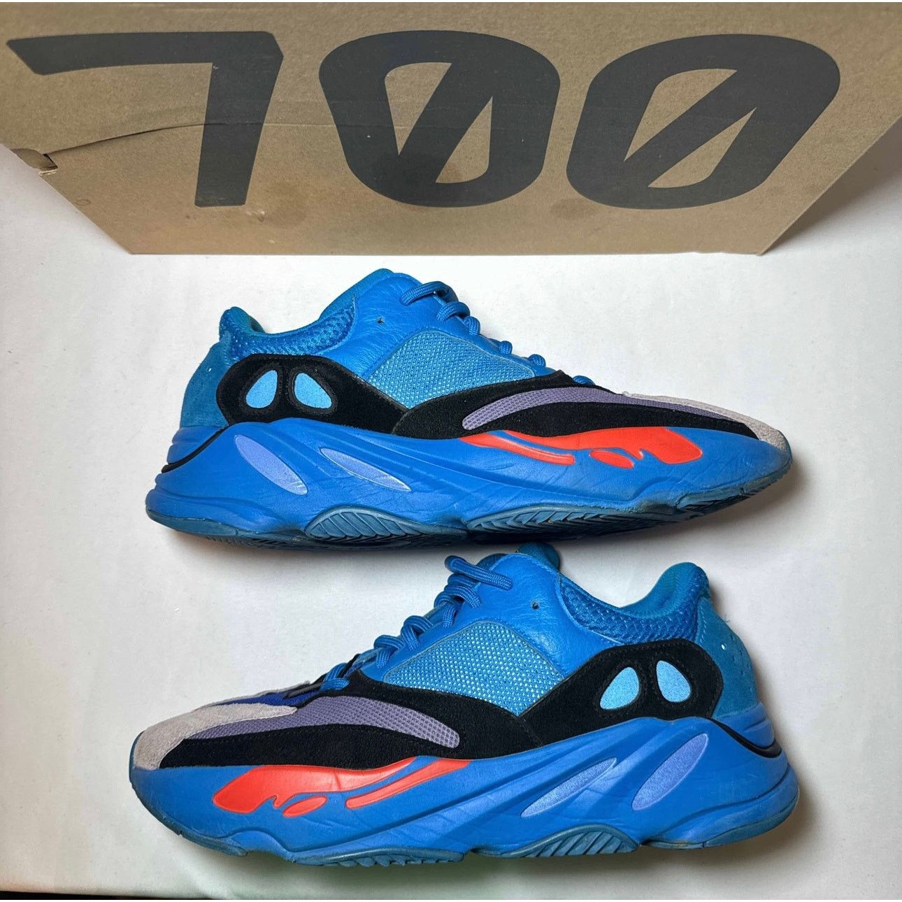 Jordan Brand × Nike Size 11.5 Adidas Yeezy Boost 700 Hi-Res Blue Men's Shoes Size US 11.5 / EU 44-45 - 2 Thumbnail