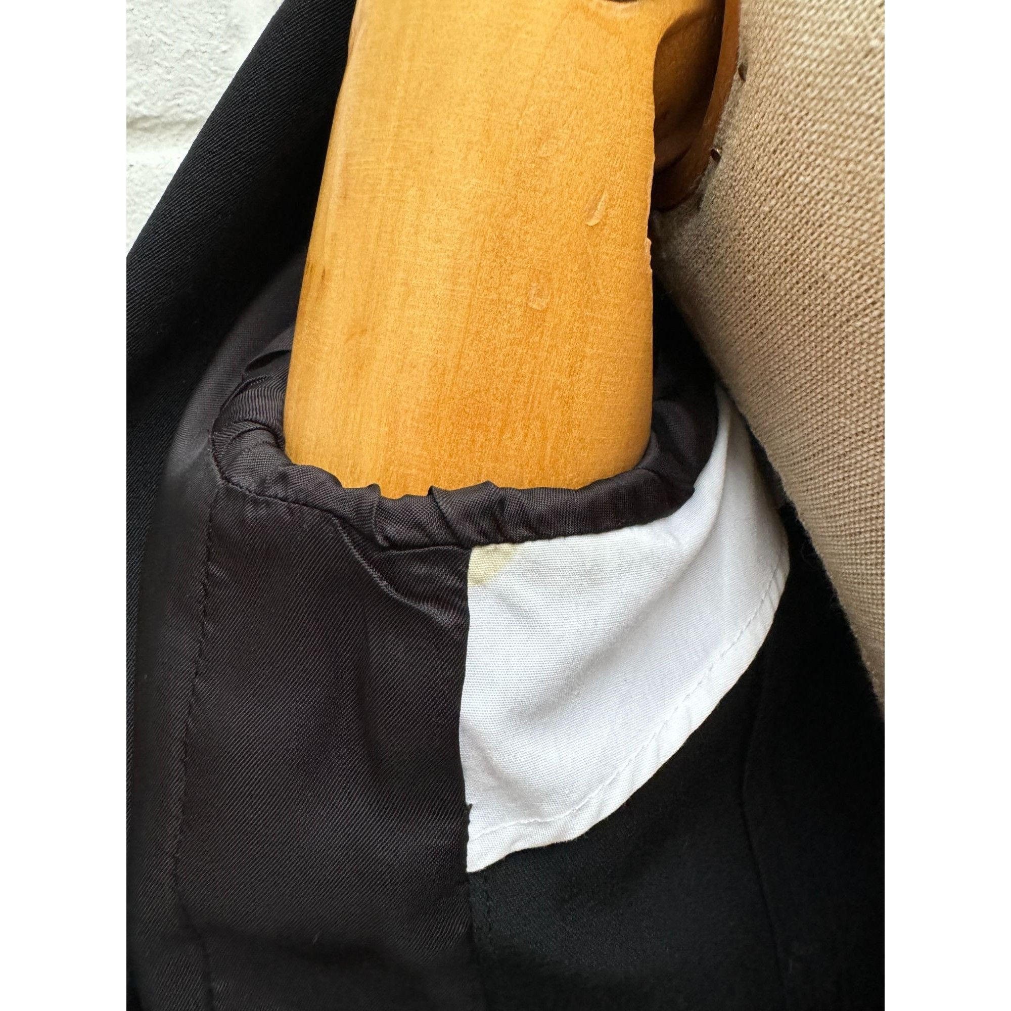 Dries Van Noten 1990s Cigarette Shoulder Black Blazer Jacket Size M / US 6-8 / IT 42-44 - 9 Thumbnail