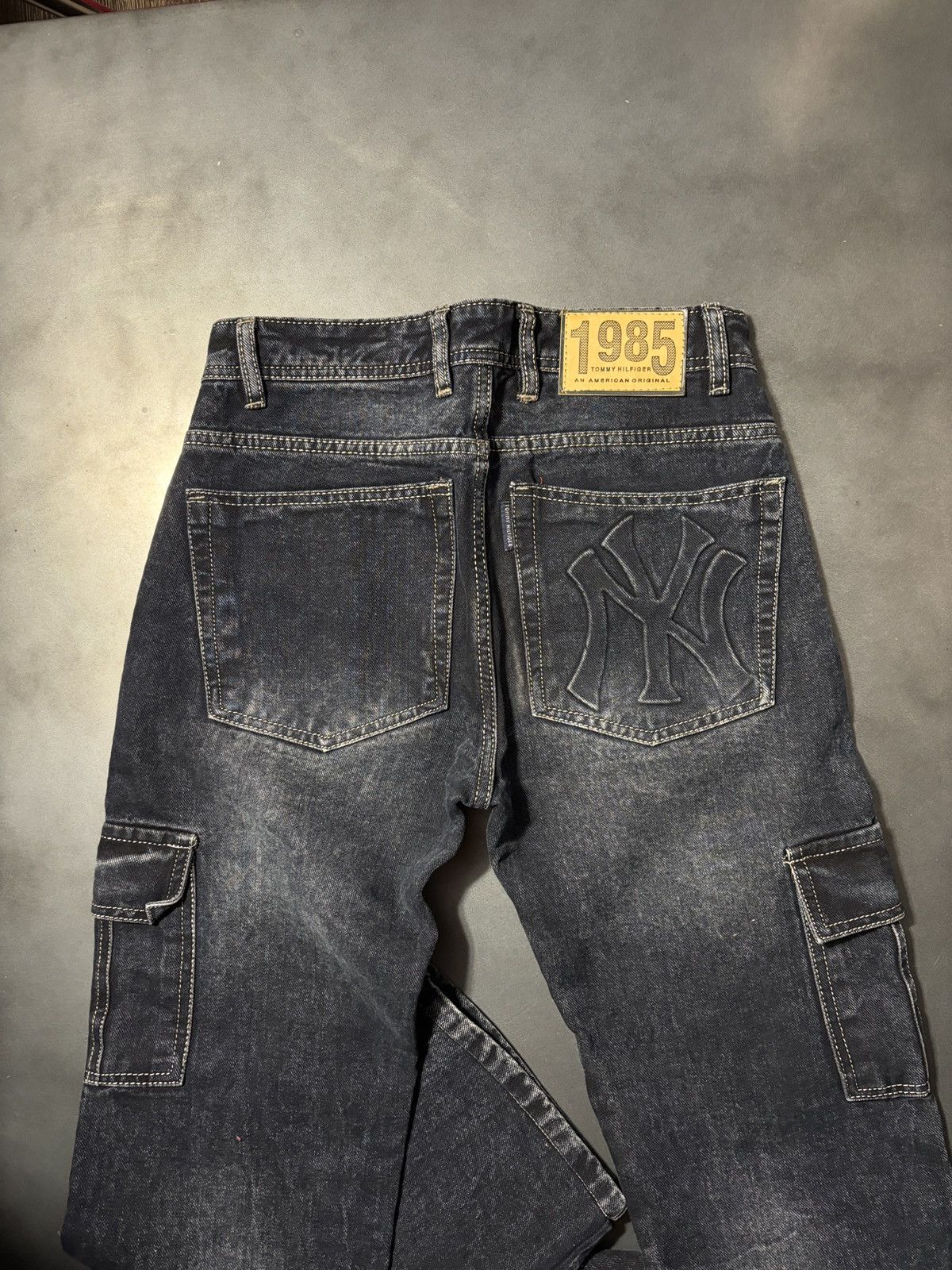 Vintage New York Yankees Jeans Vintage NY Denim 3D Pocket Puff Y2K Size US 28 / EU 44 - 1 Thumbnail