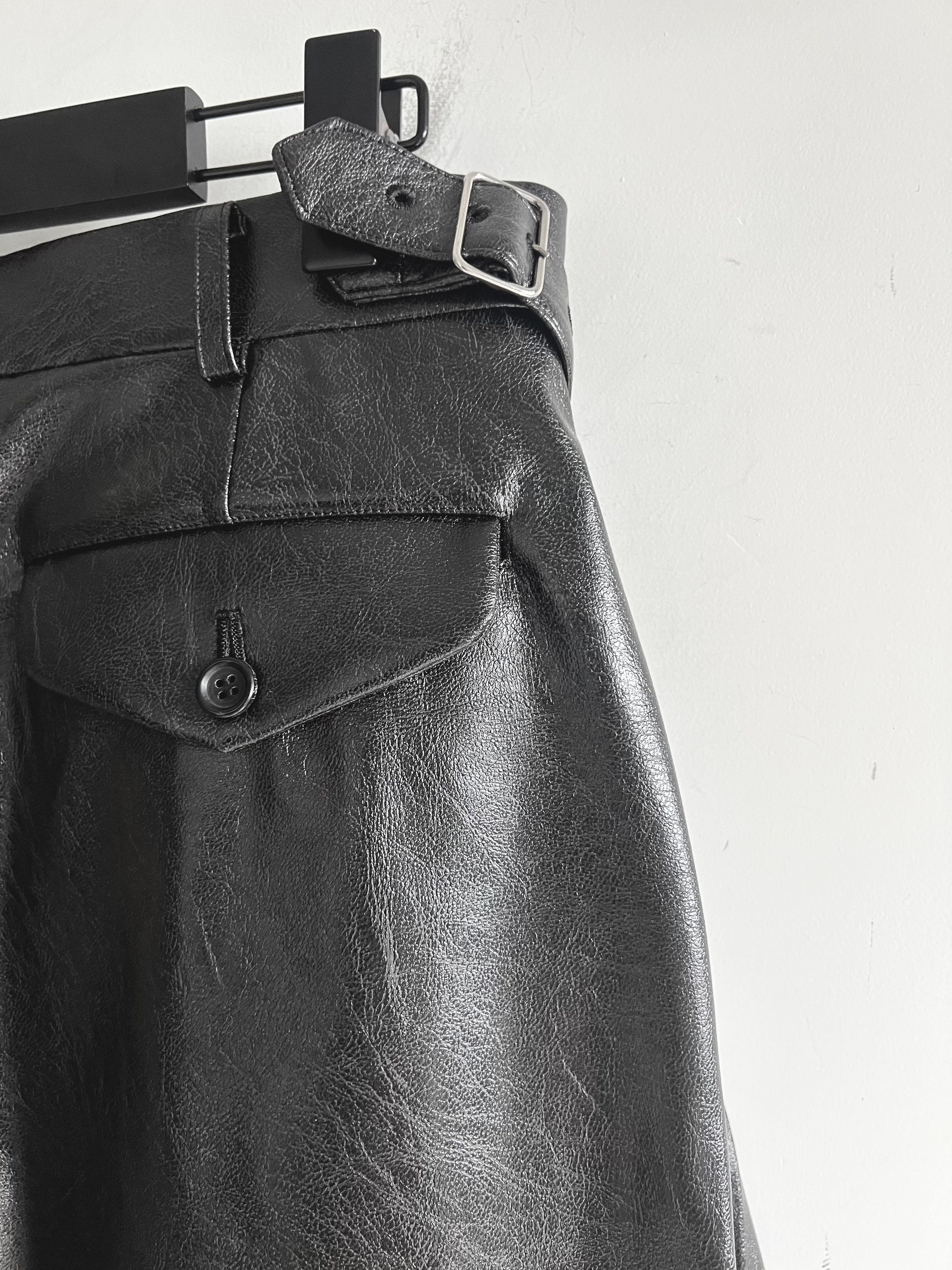 Comme des Garcons Homme Plus COMME des GARCONS Homme - Leather Wrap Pleated Short Pants Size US 30 / EU 46 - 4 Thumbnail