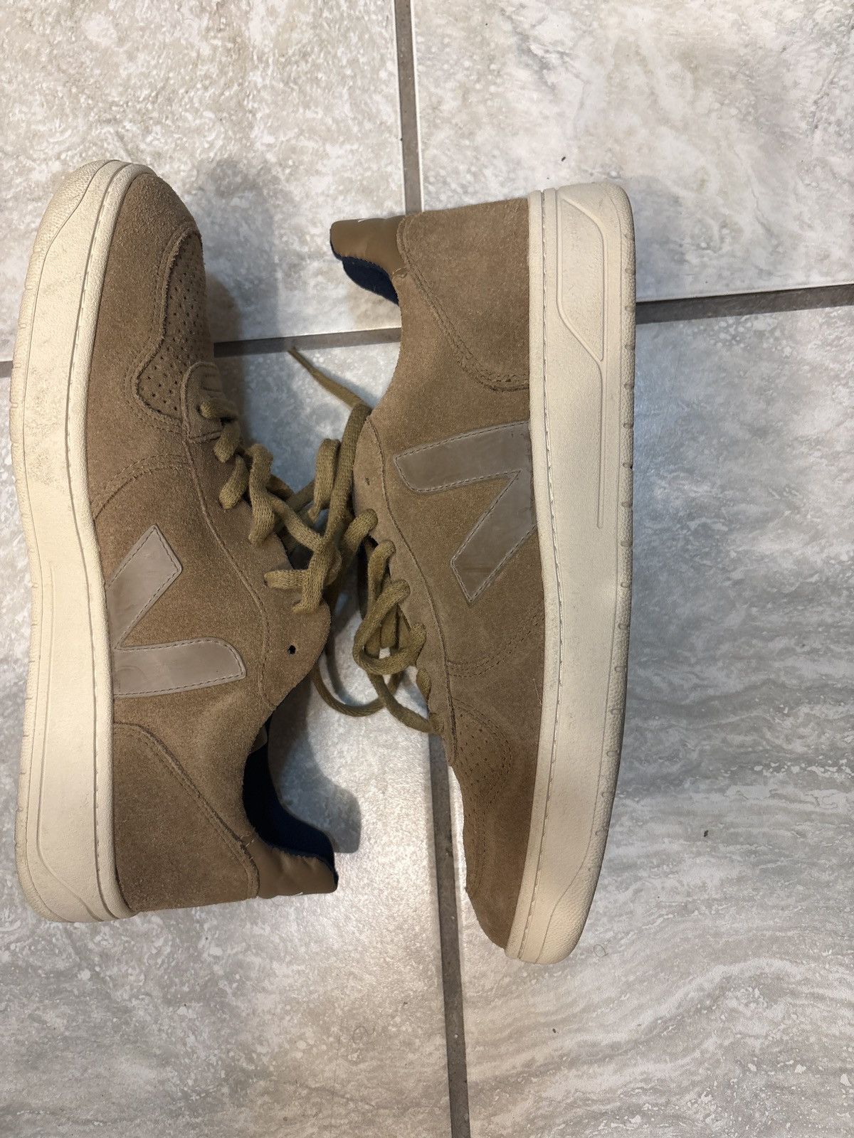 Veja Men’s V-12 B-Mesh Tent White Trainers Size US 12 / EU 45 - 9 Thumbnail